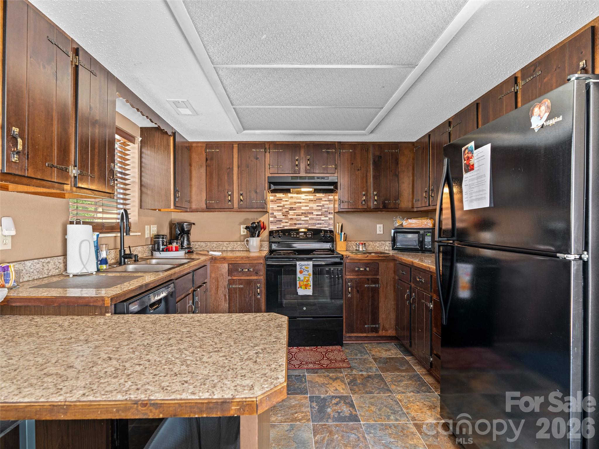 174 Pleasant Ridge Property Photo 16