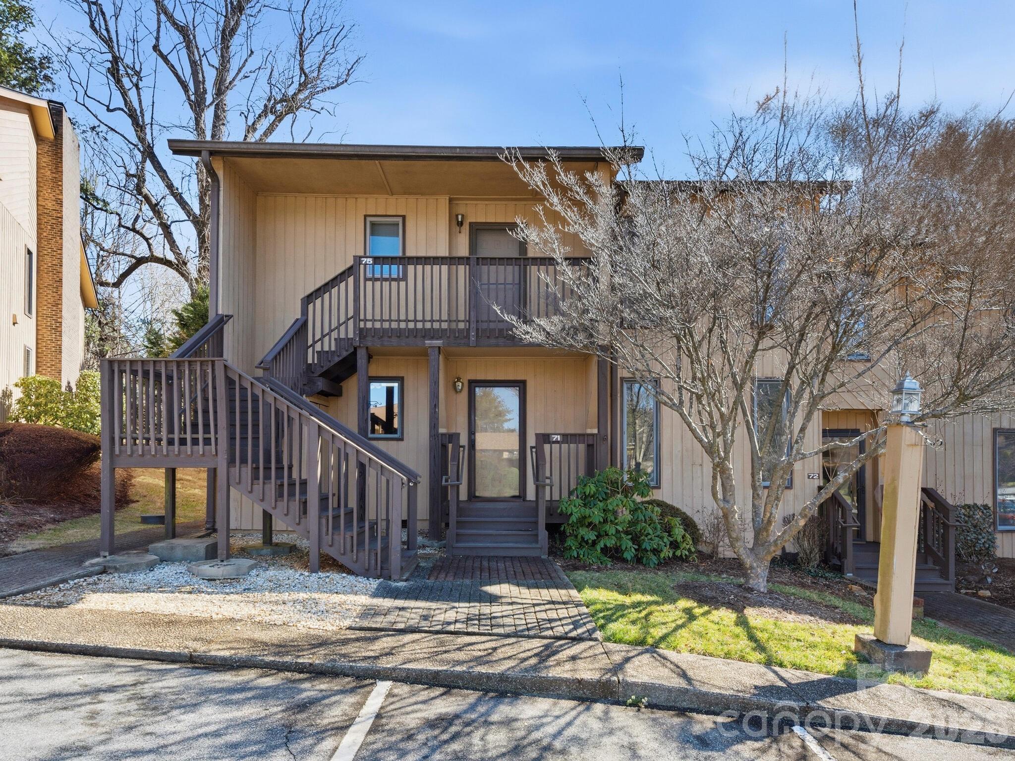 71 Pebble Creek Drive Property Photo 1