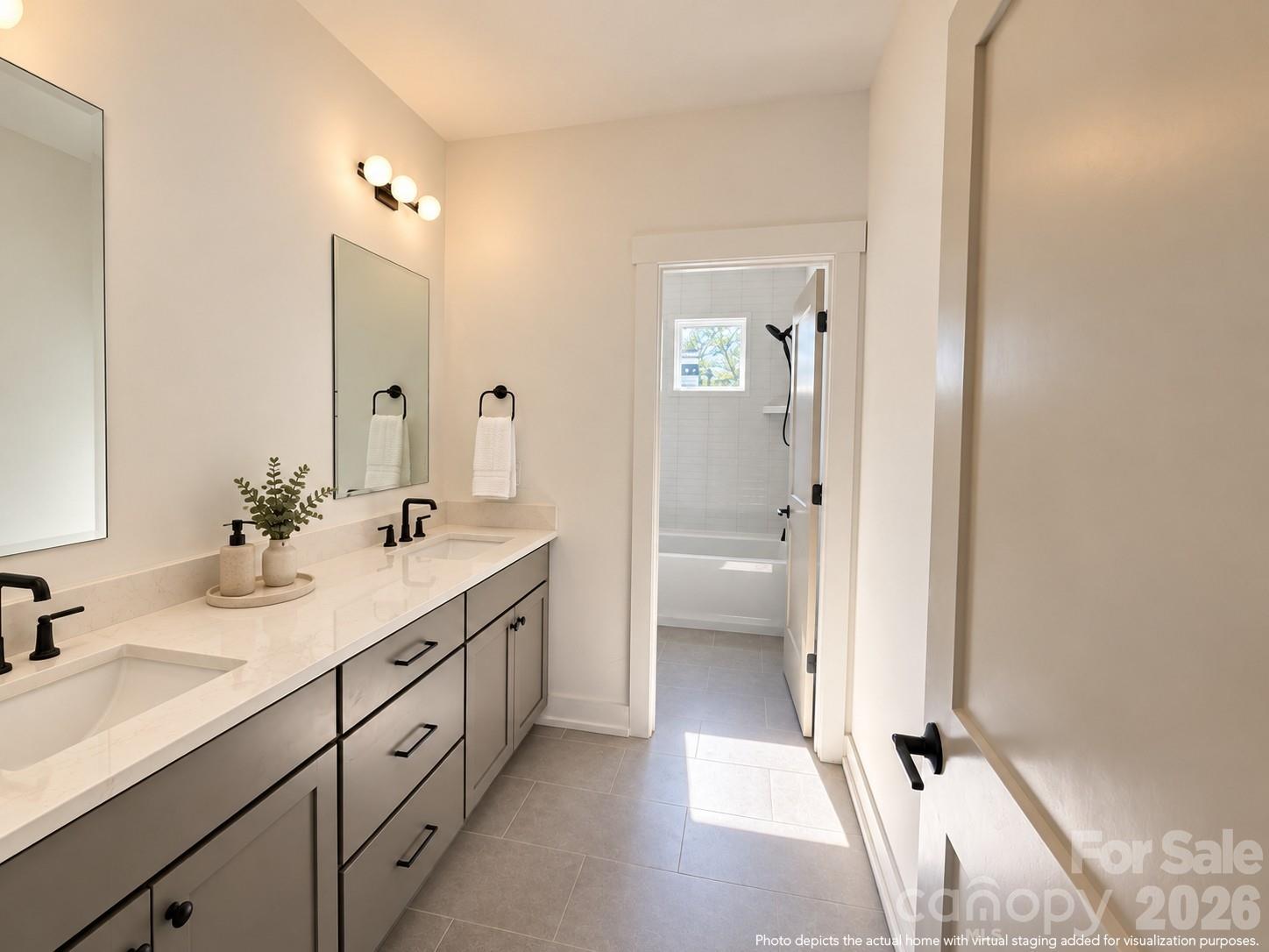 721 E 28th Street Property Photo 14