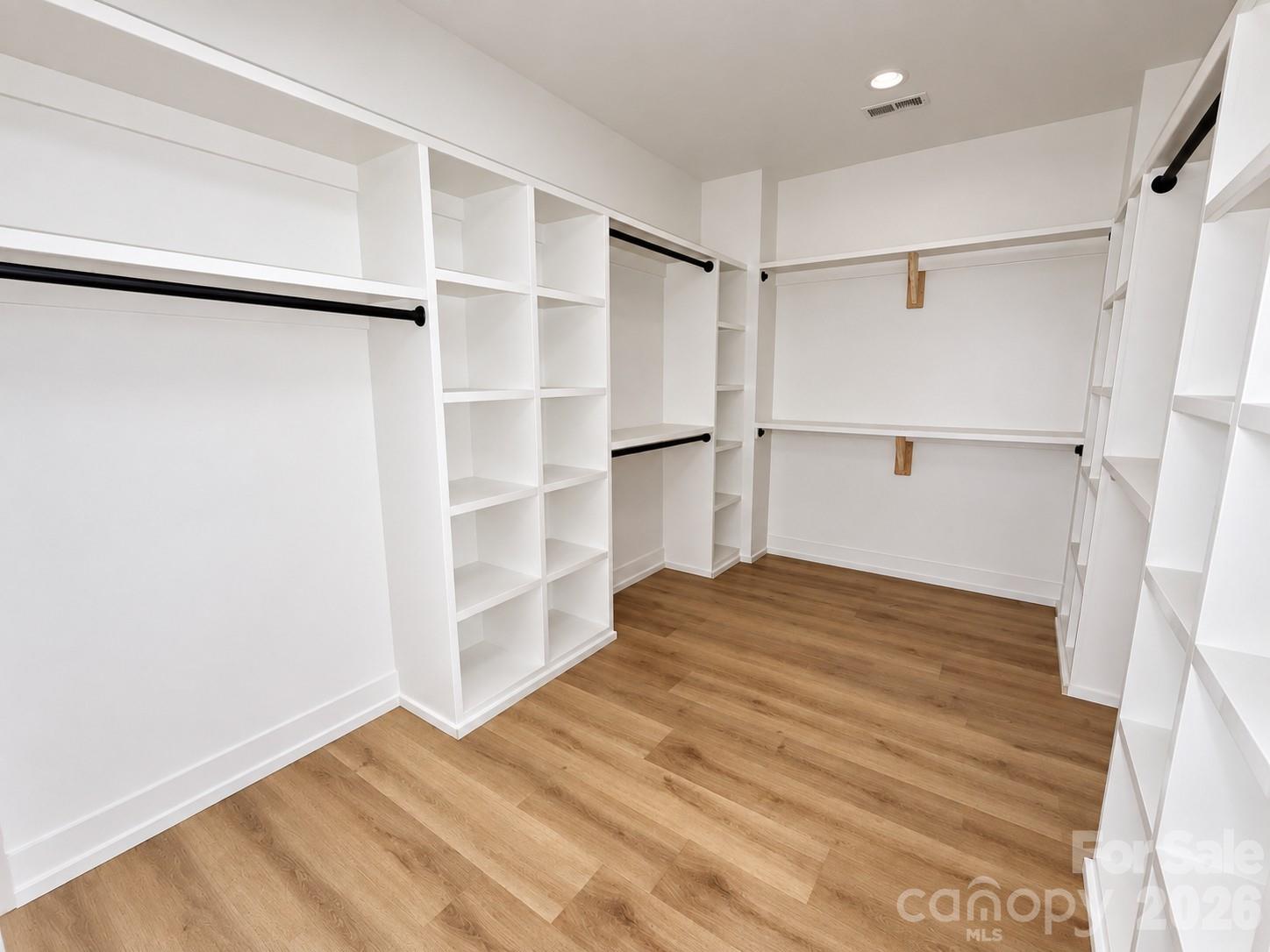 721 E 28th Street Property Photo 19