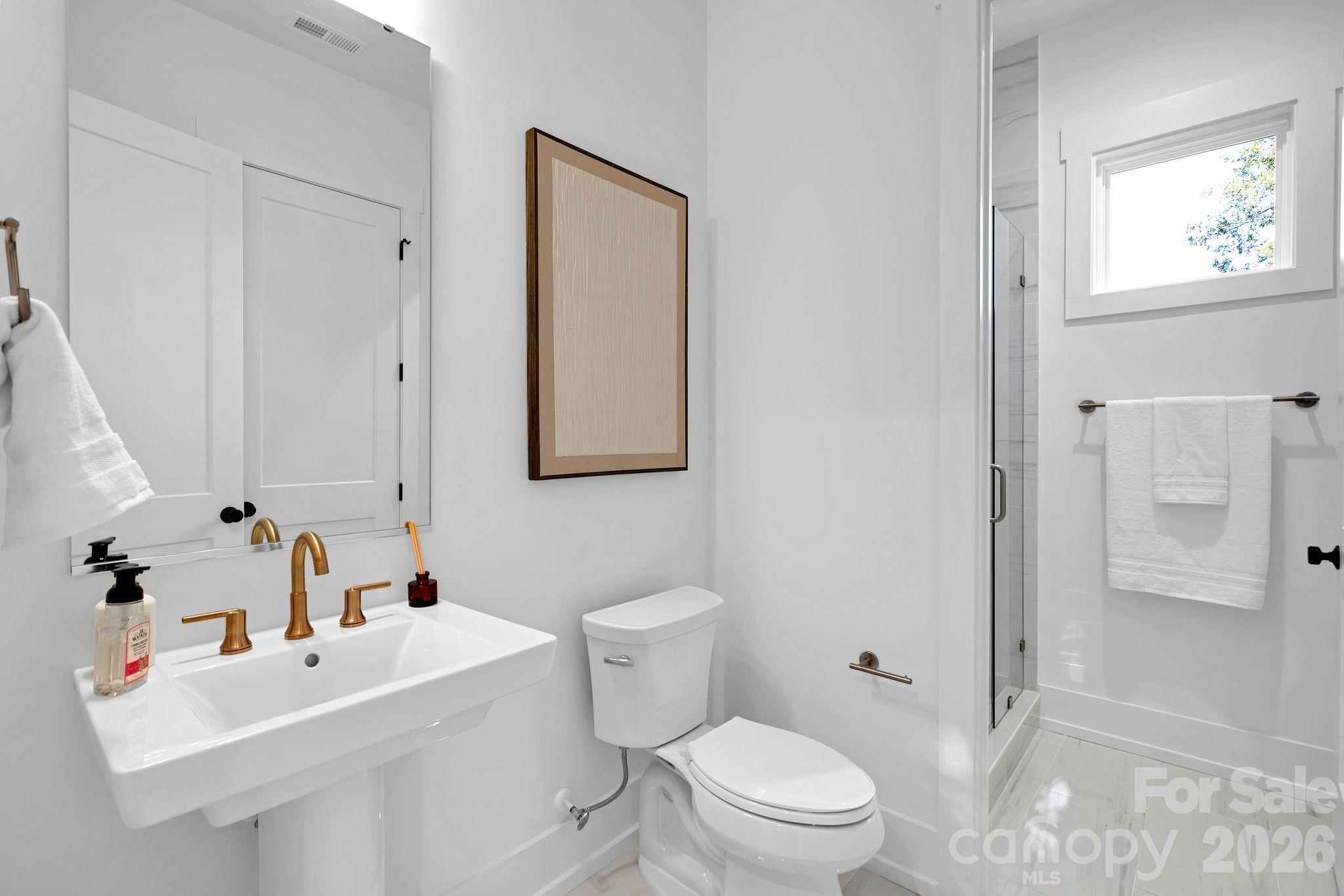 4809 Currituck Drive Property Photo 4