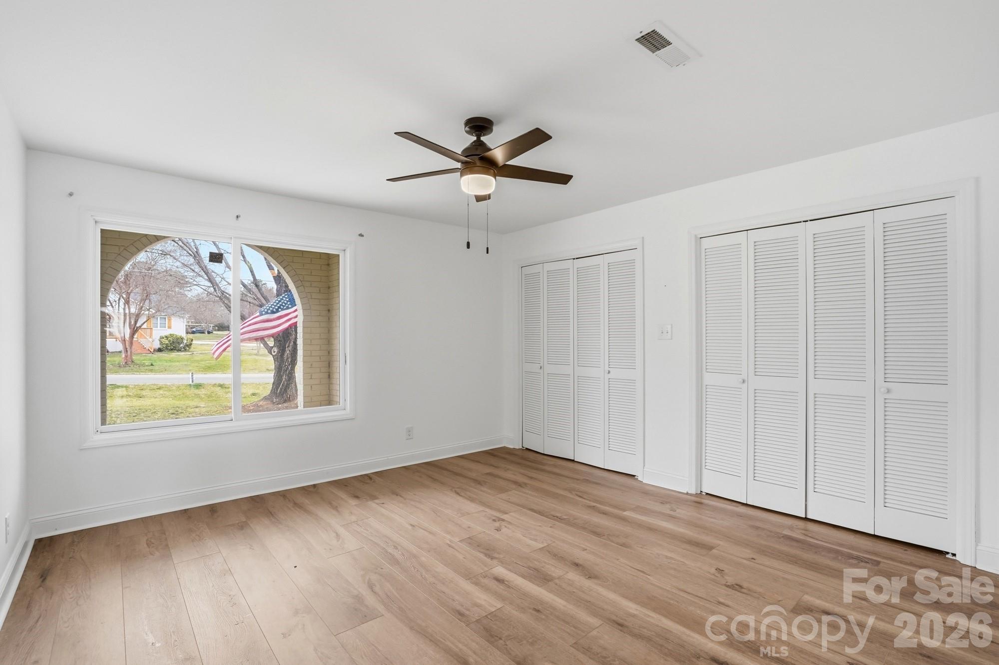 332 Shoreline Loop Property Photo 14