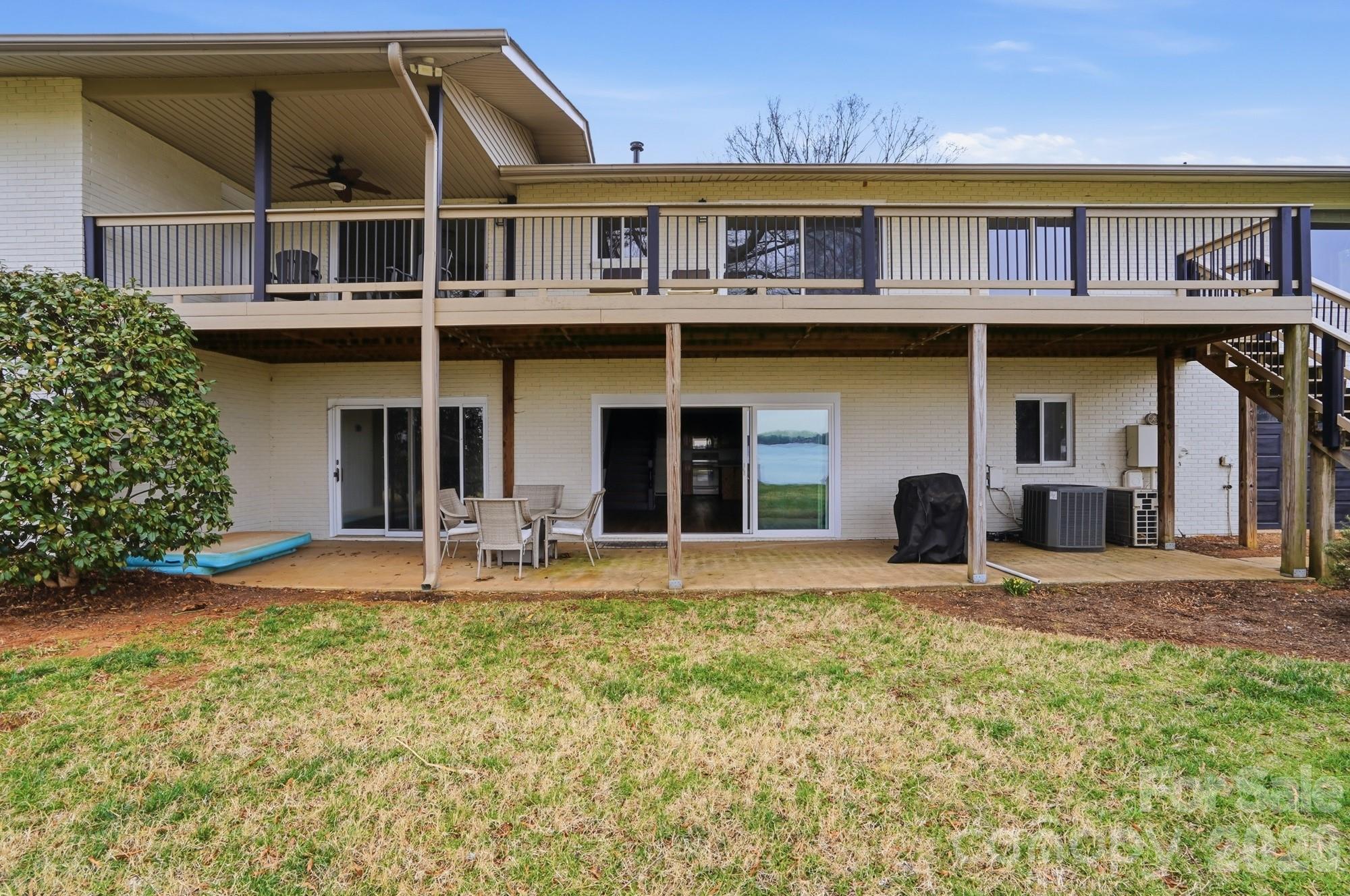 332 Shoreline Loop Property Photo 36