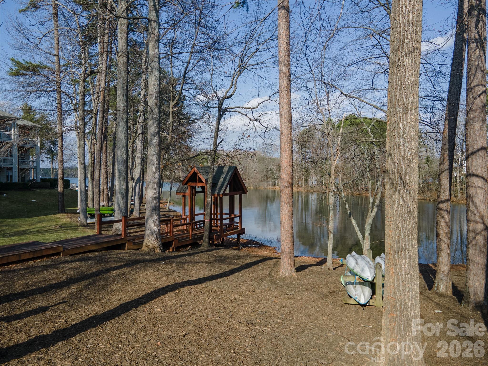 714 Northeast Drive 44 Property Photo 34