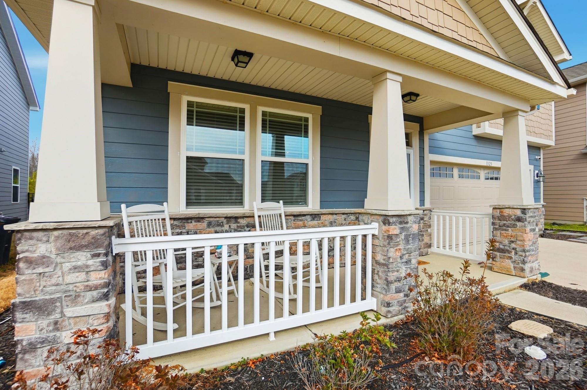 1323 Laggan Lane Property Photo 4