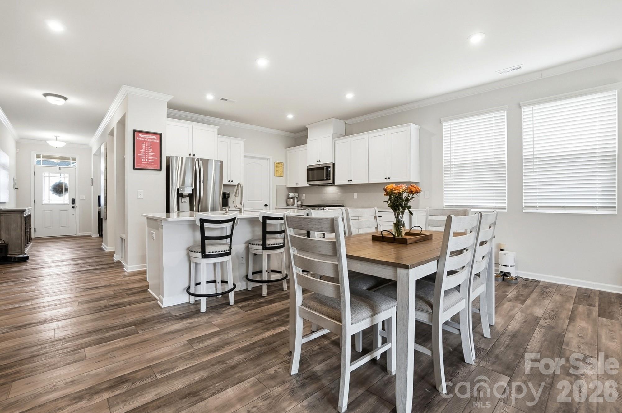 1323 Laggan Lane Property Photo 9