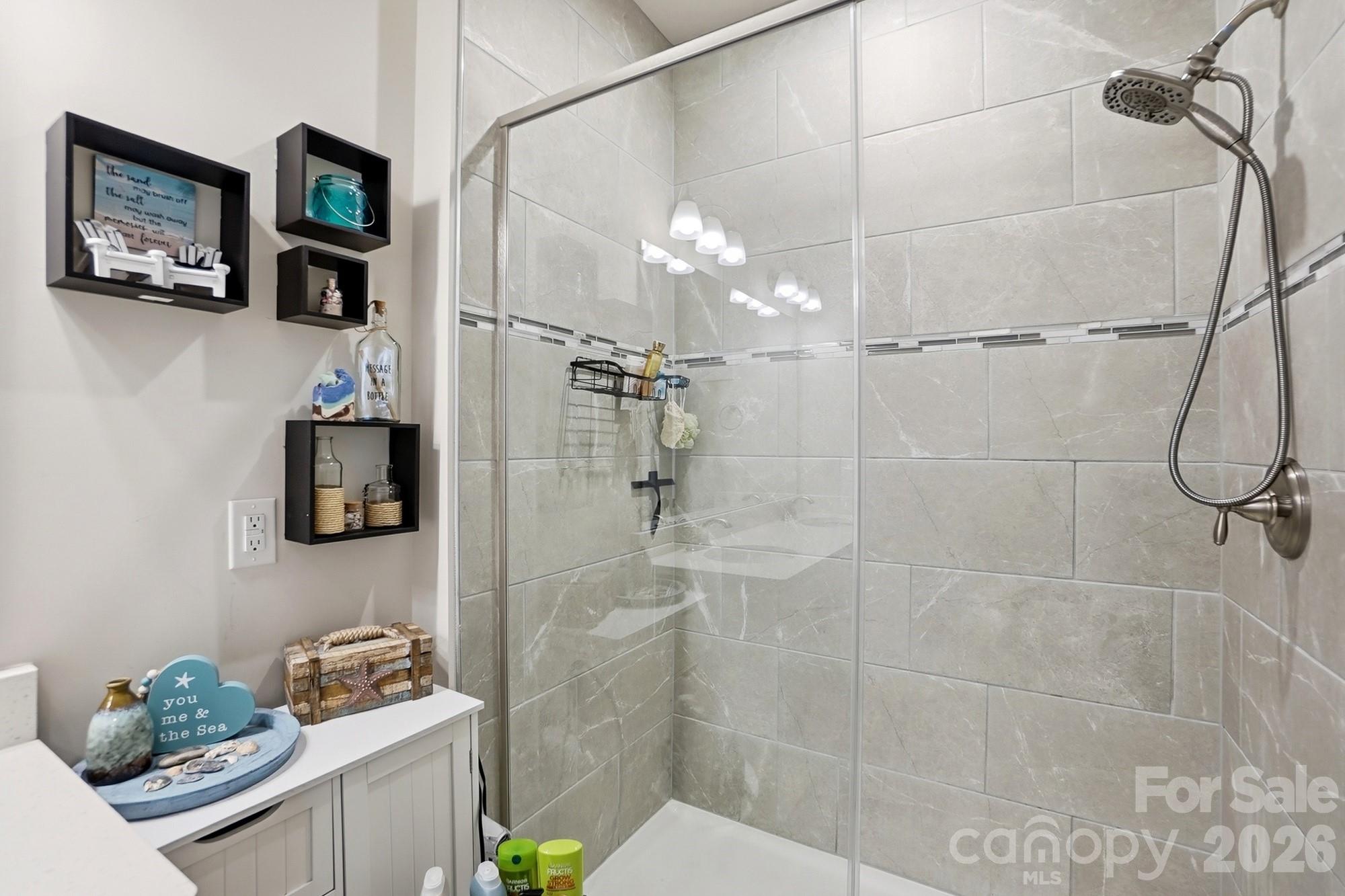 1323 Laggan Lane Property Photo 19