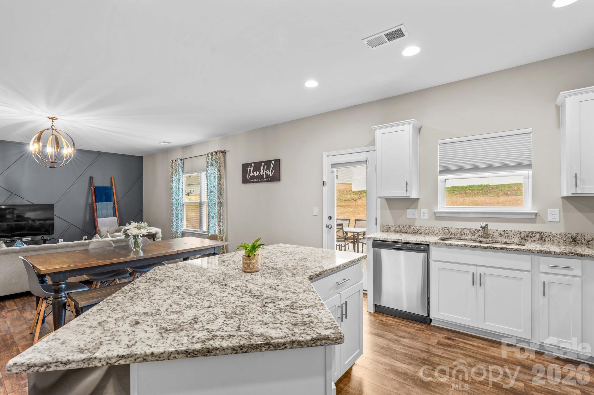 507 Oak Brook Drive Property Photo 22