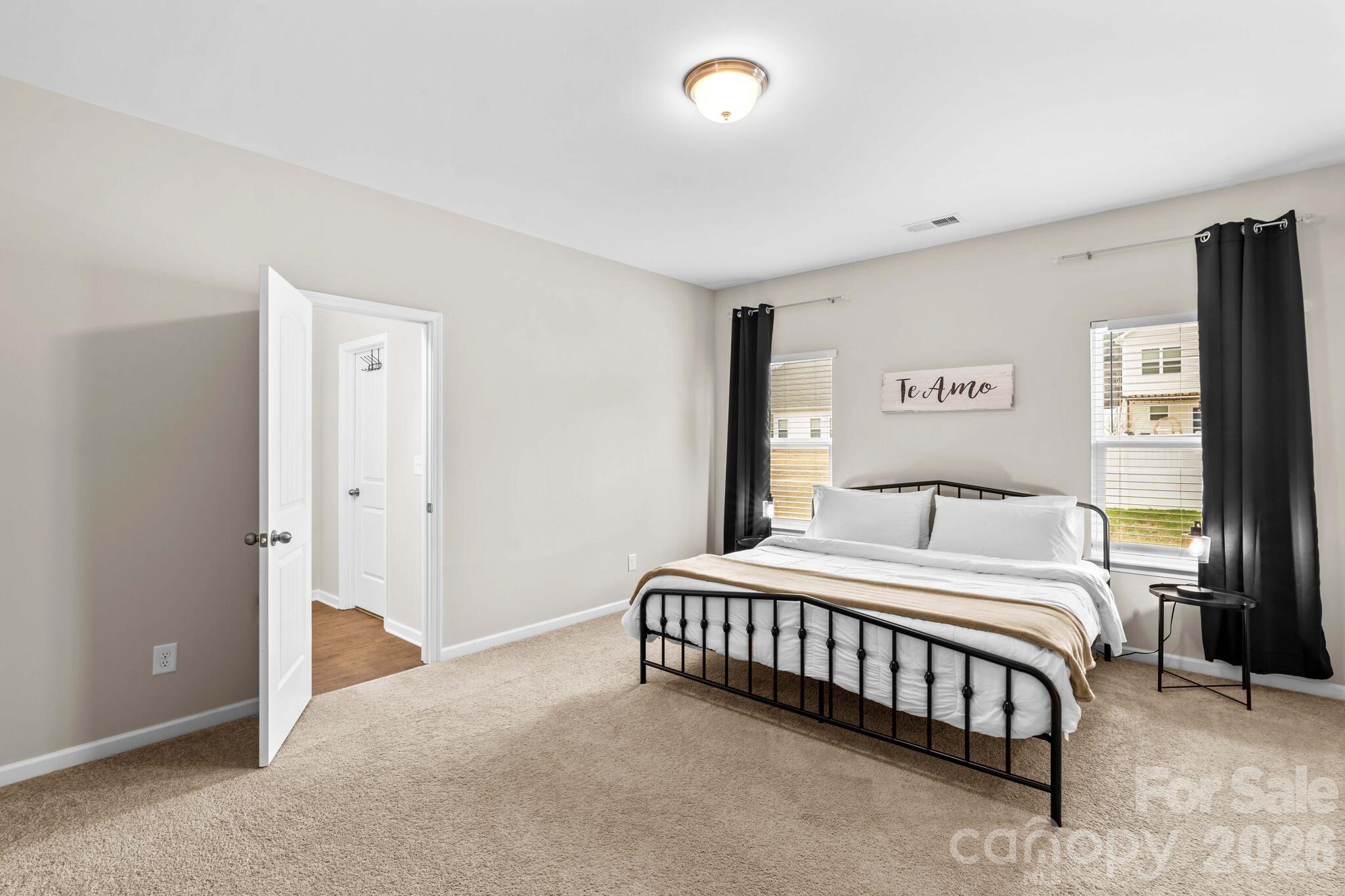 507 Oak Brook Drive Property Photo 24