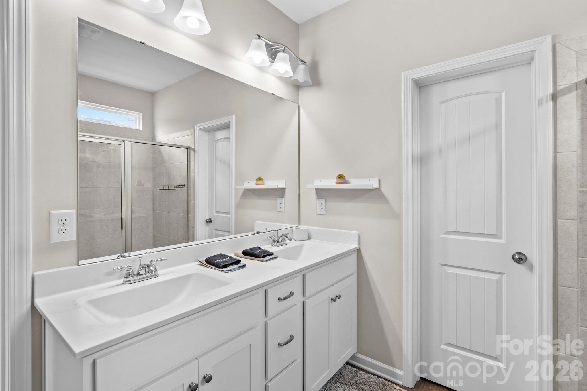 507 Oak Brook Drive Property Photo 29