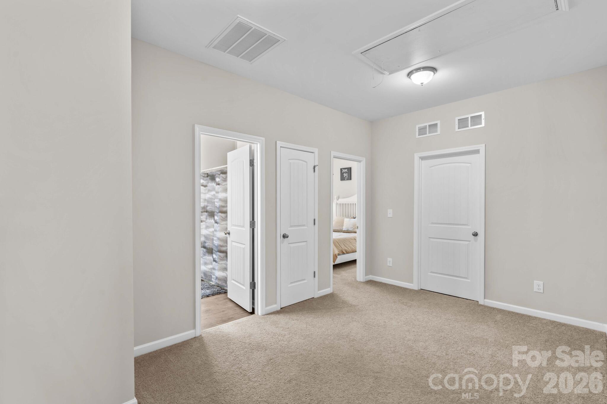 507 Oak Brook Drive Property Photo 33