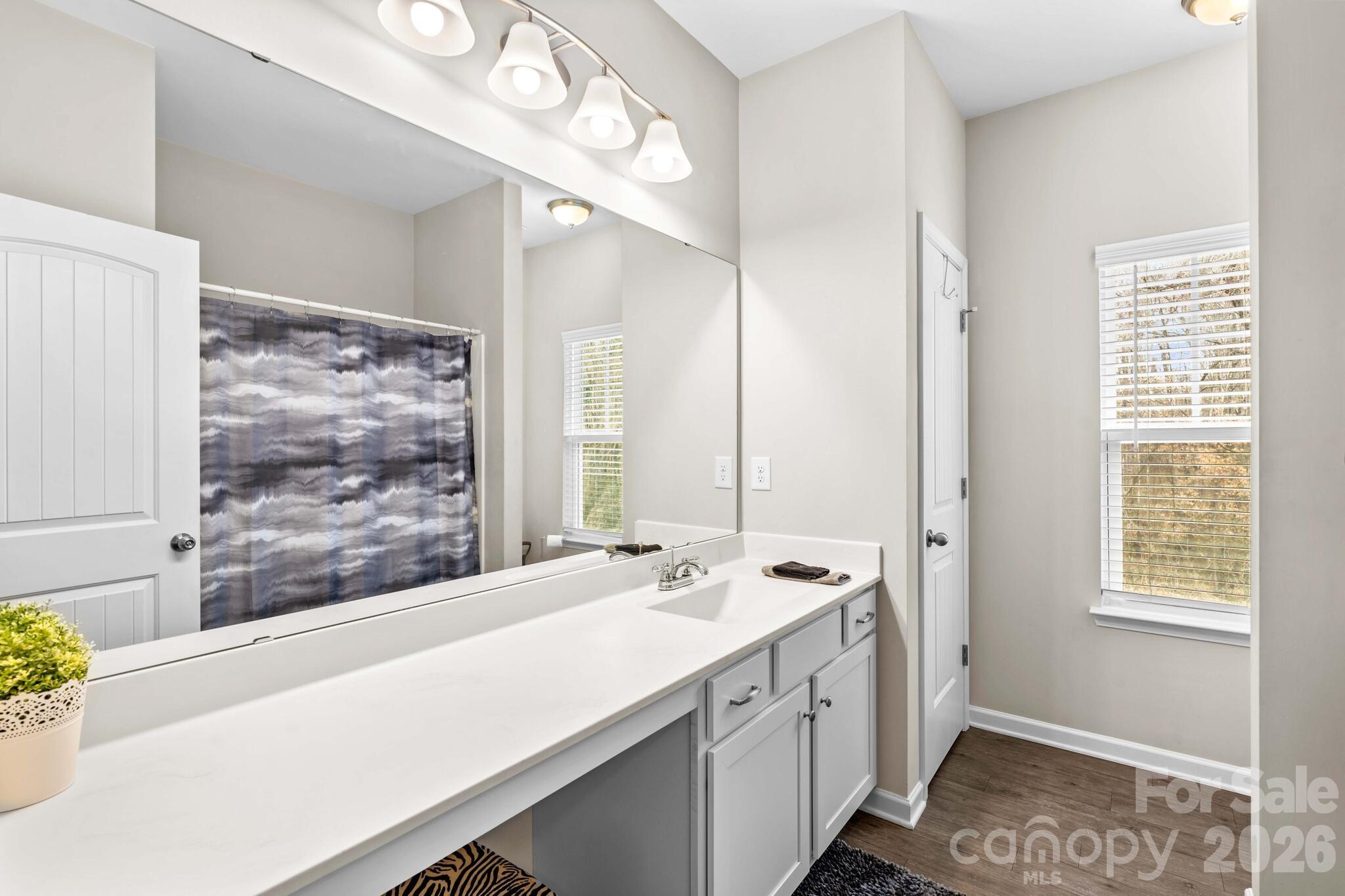 507 Oak Brook Drive Property Photo 38