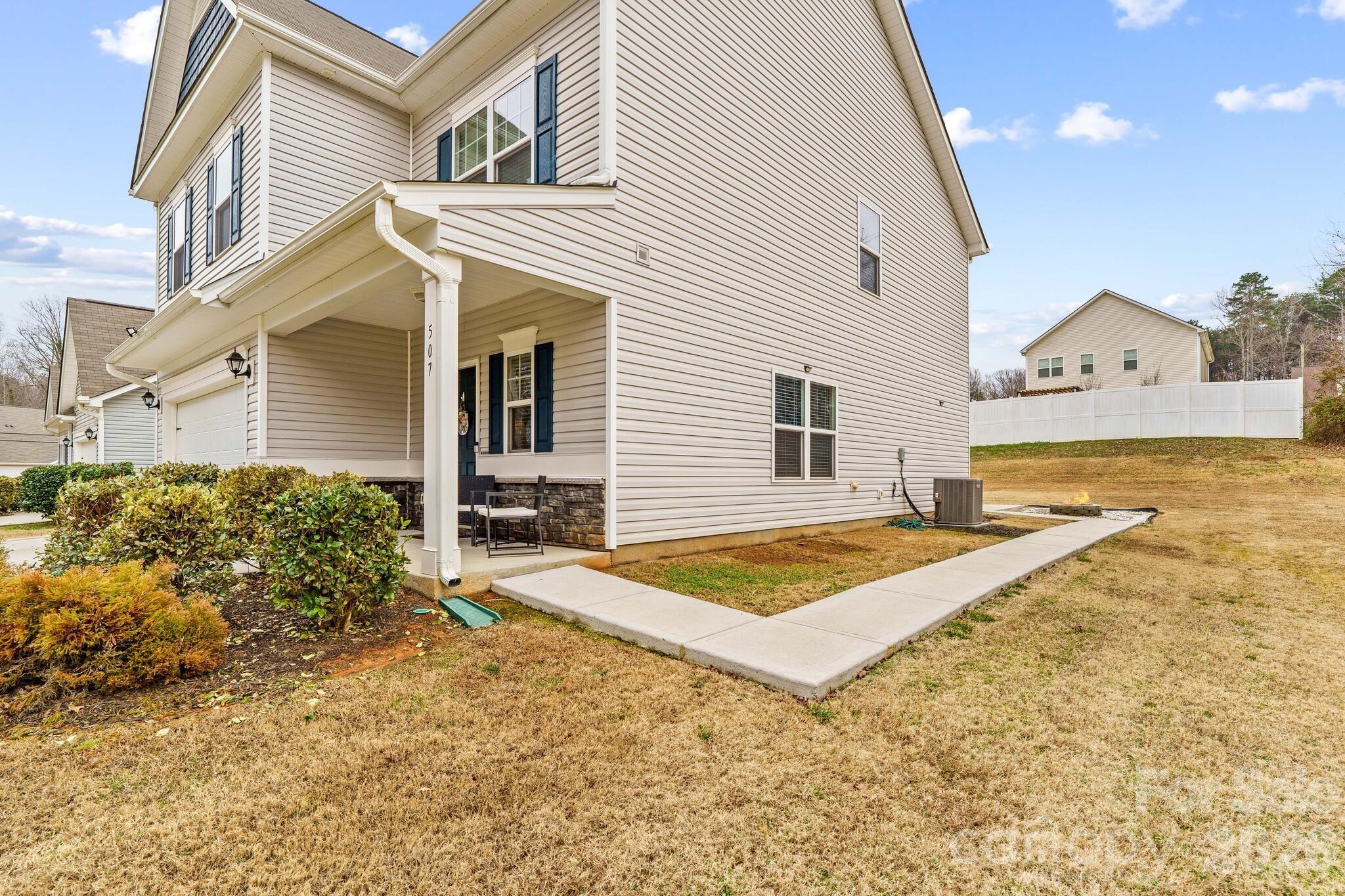 507 Oak Brook Drive Property Photo 42