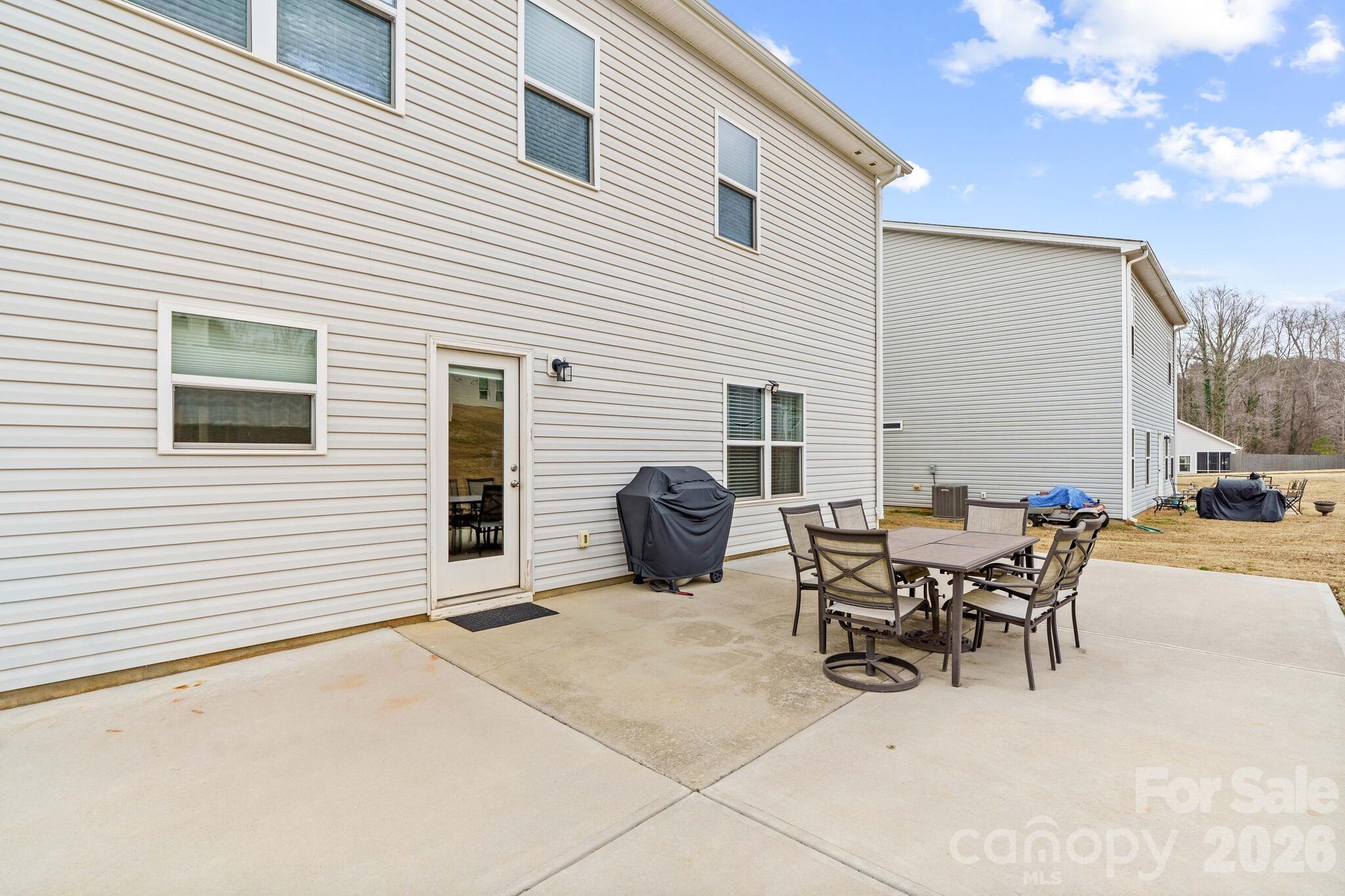 507 Oak Brook Drive Property Photo 44