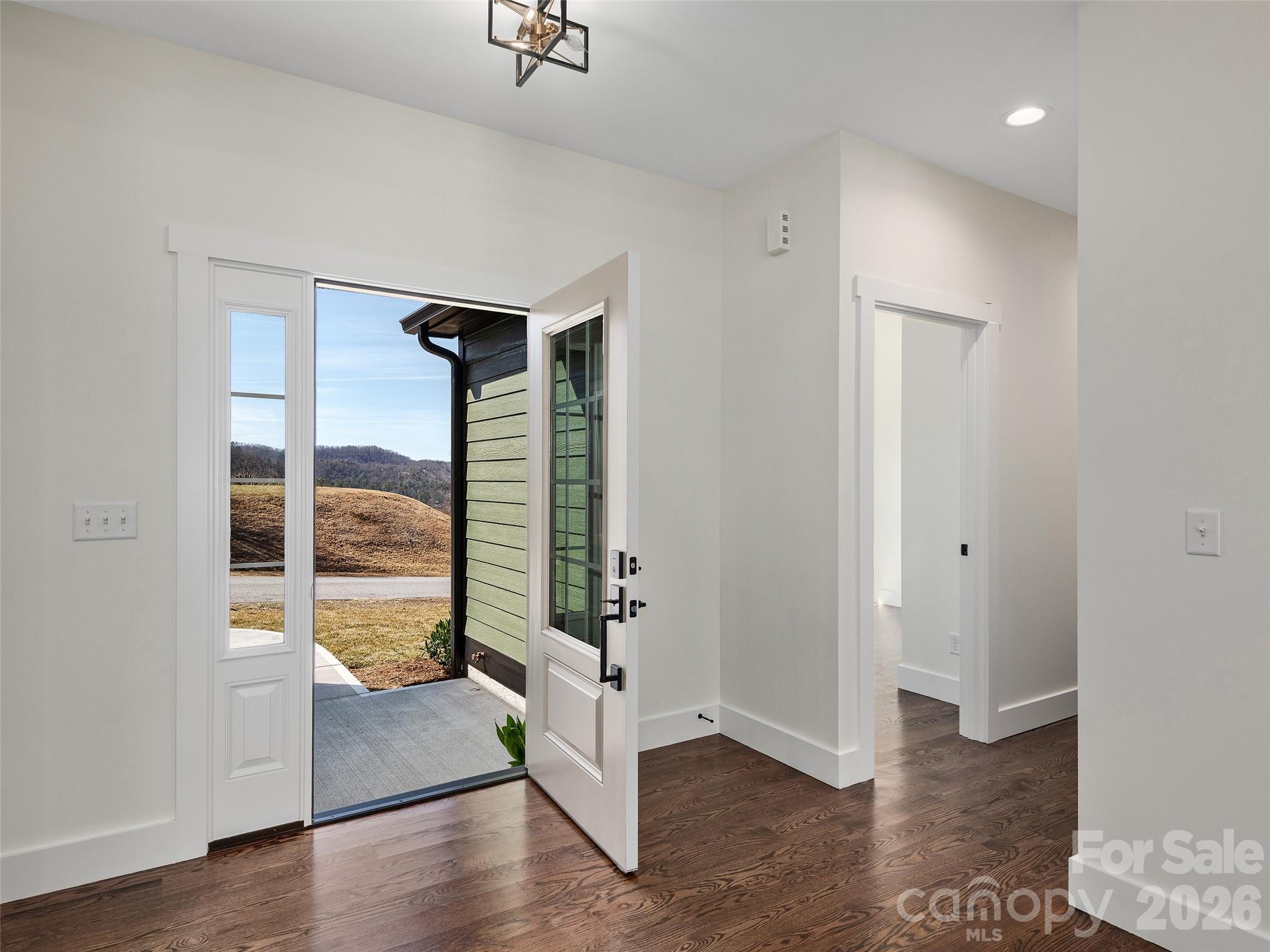 399 Crystal Heights Drive Property Photo 4