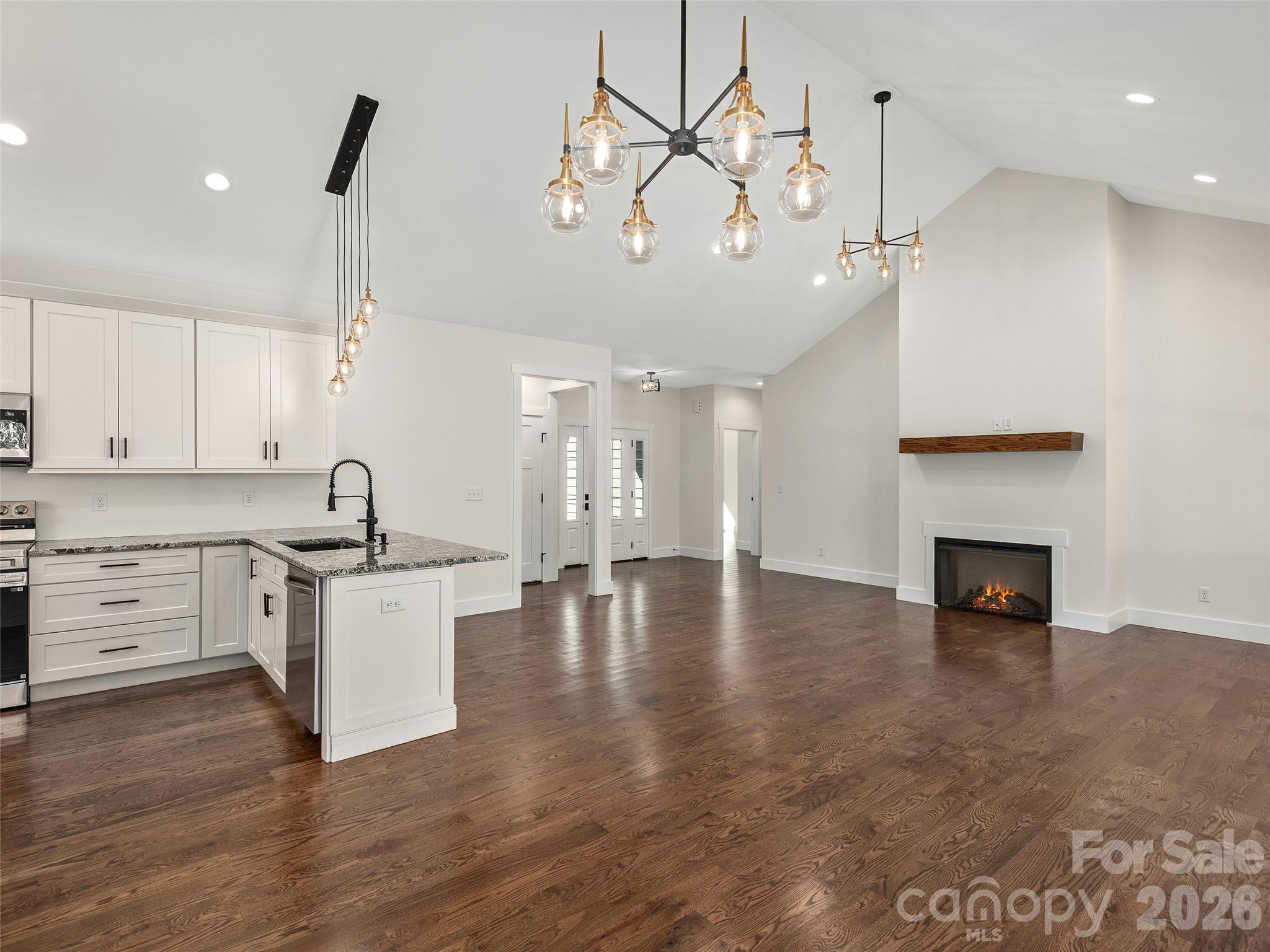 399 Crystal Heights Drive Property Photo 8