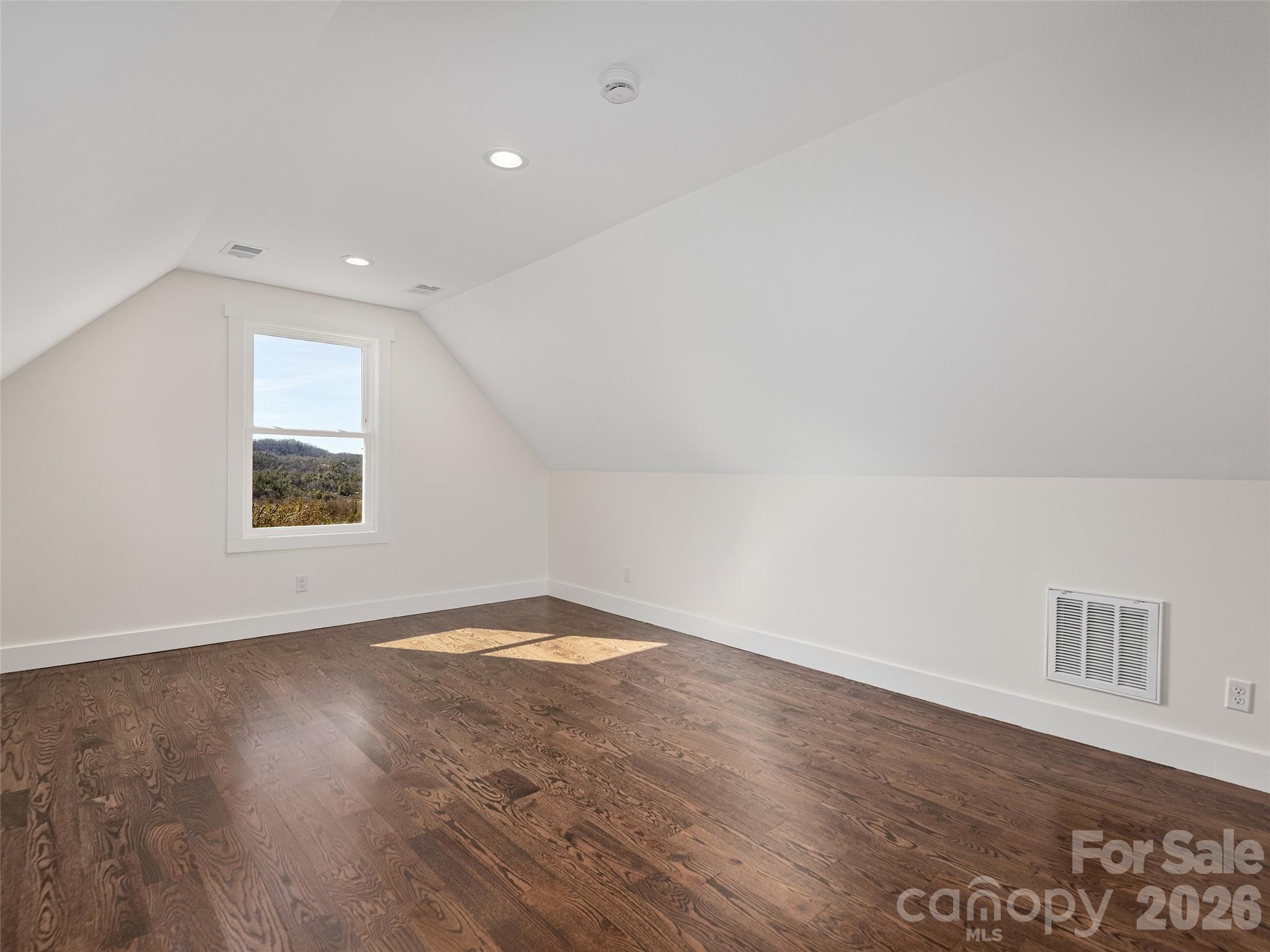 399 Crystal Heights Drive Property Photo 23