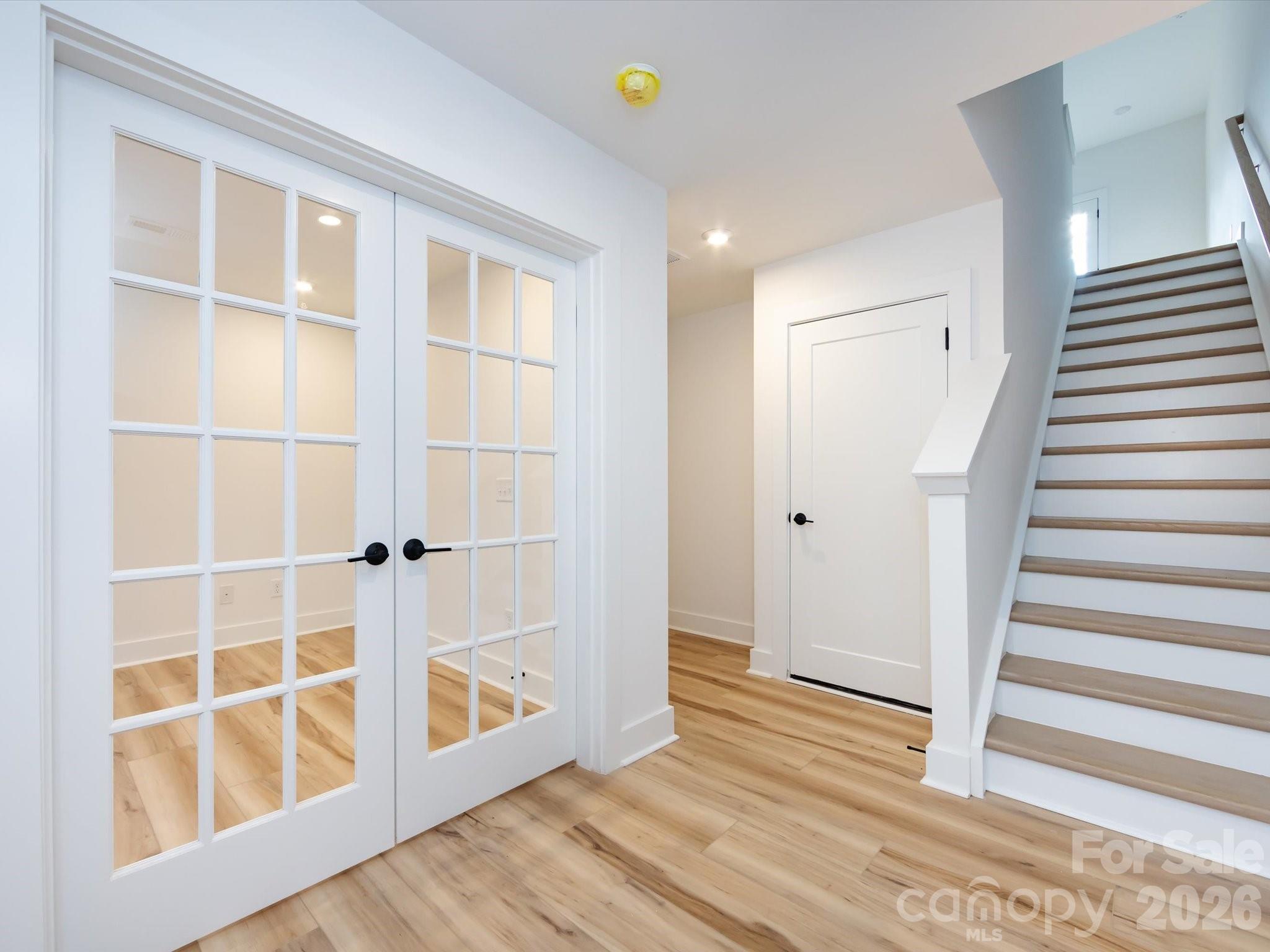 7022 Impulse Court Property Photo 4