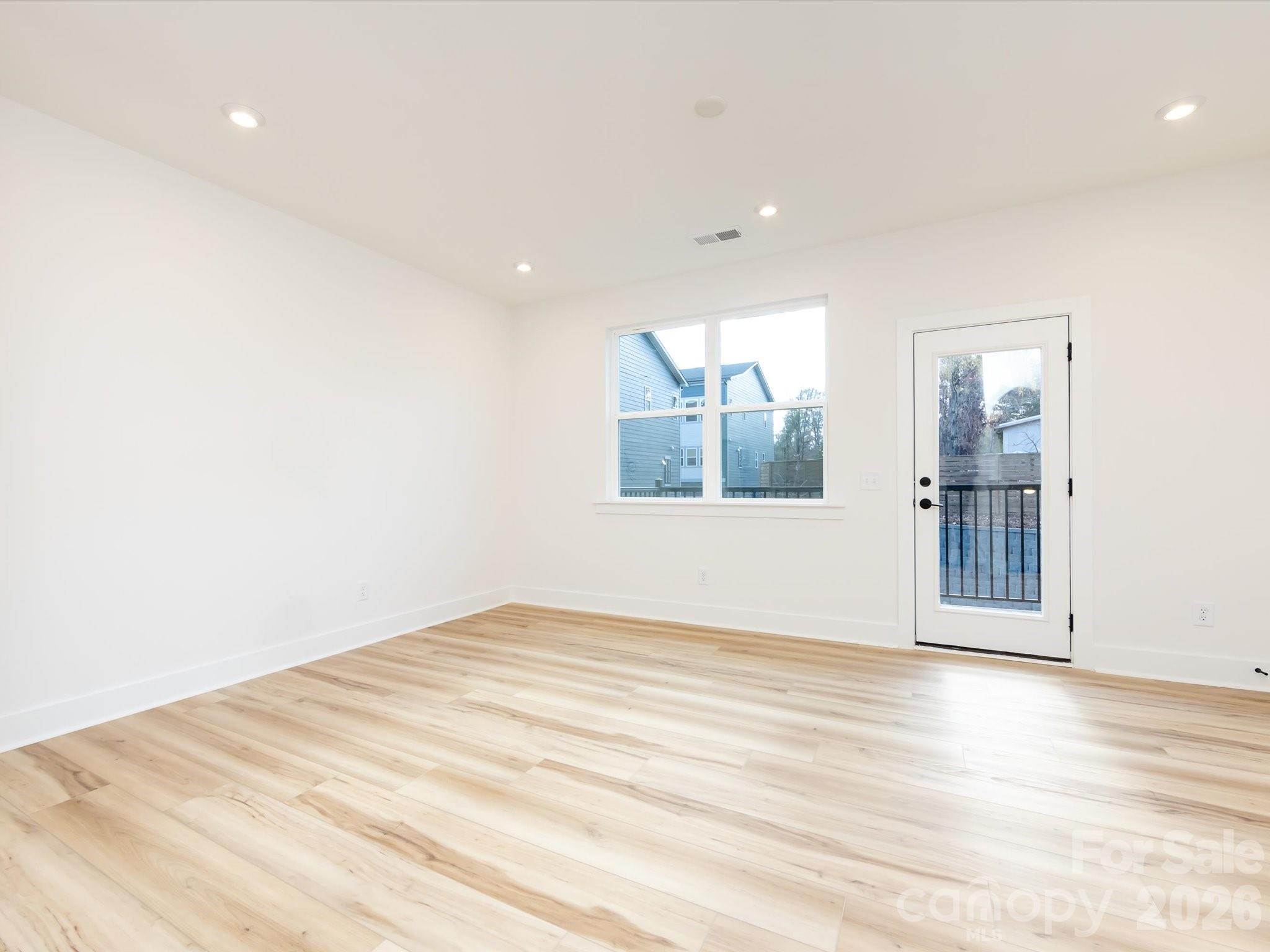 7022 Impulse Court Property Photo 9