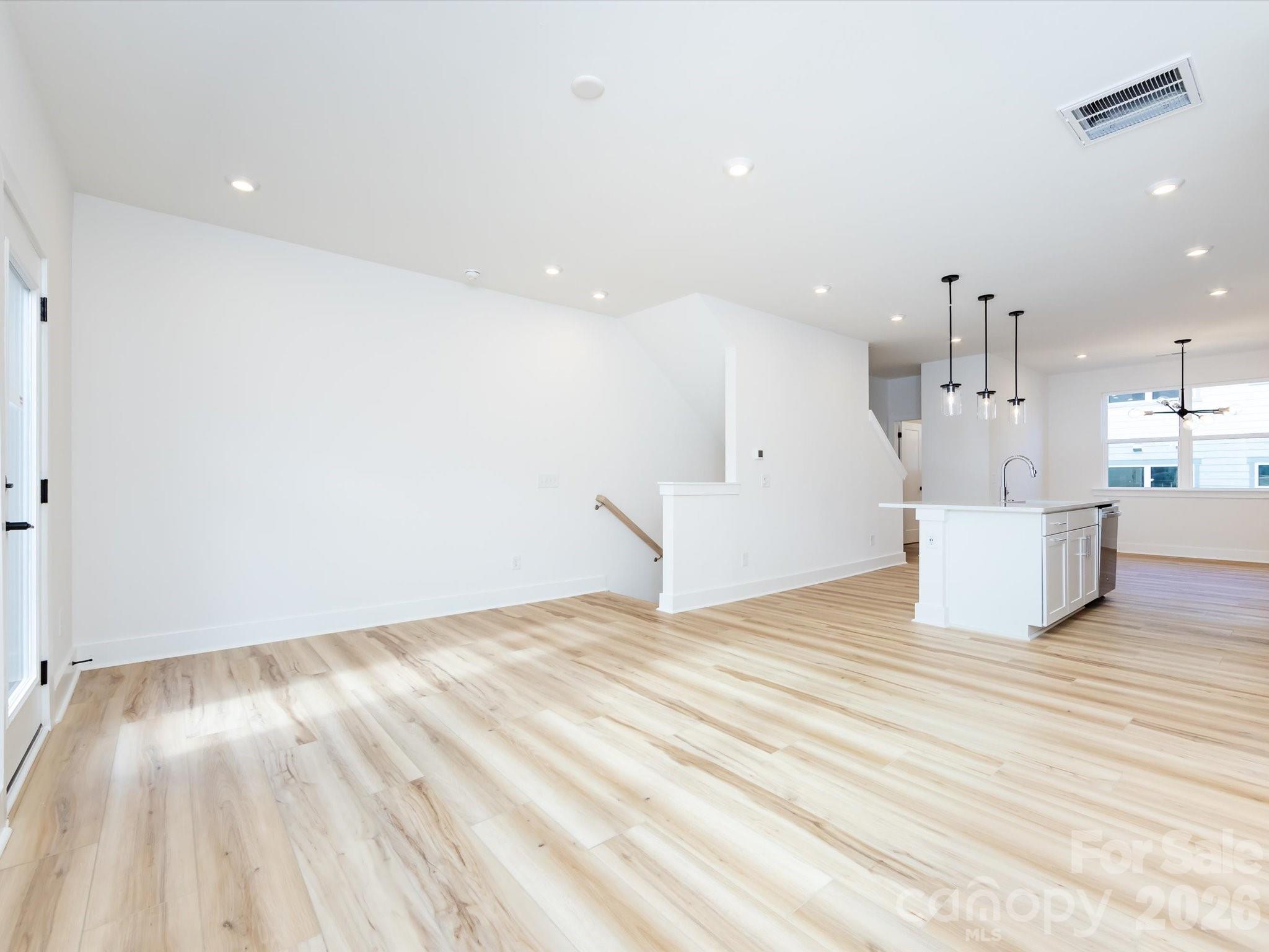 7022 Impulse Court Property Photo 10