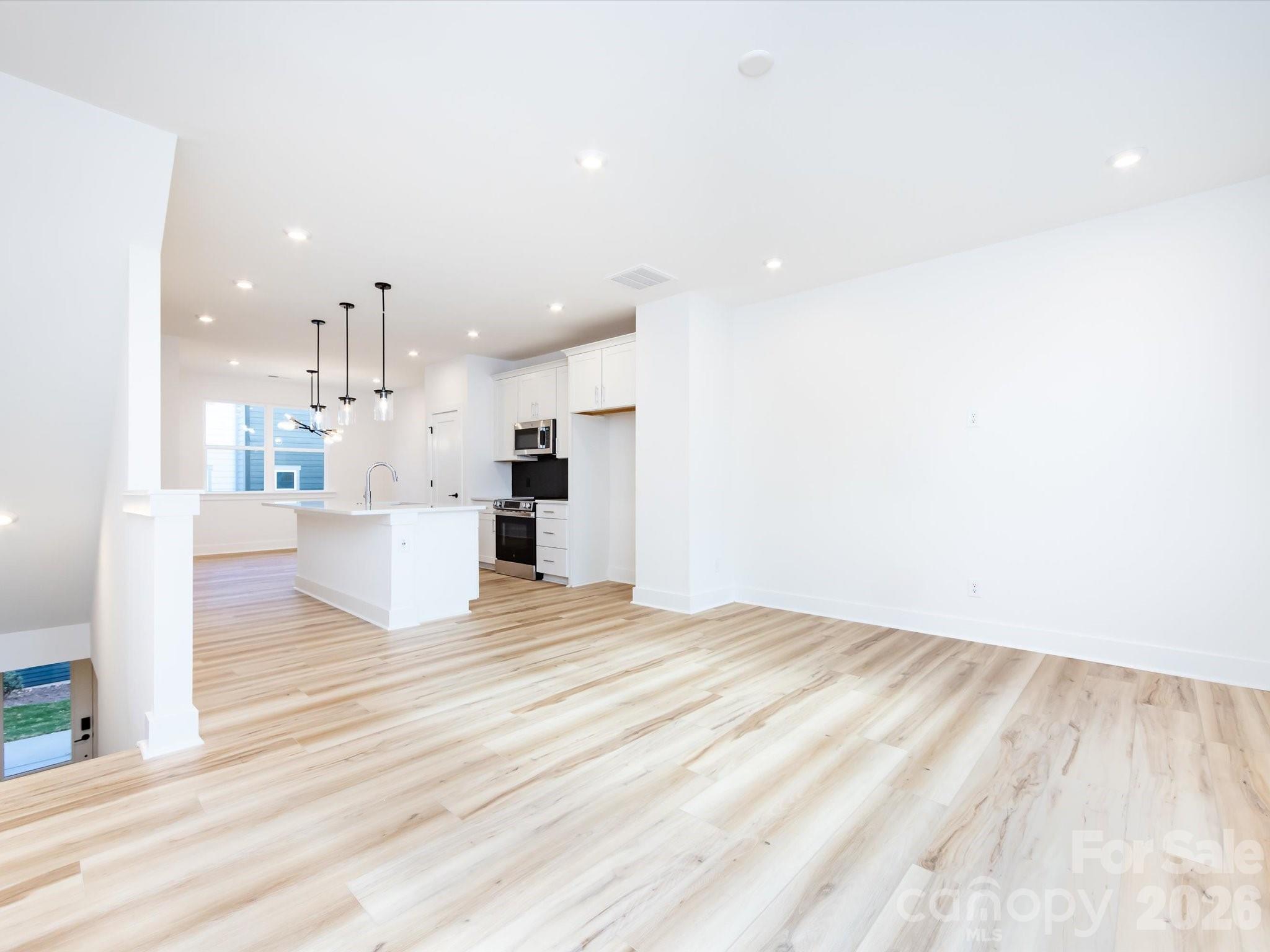 7022 Impulse Court Property Photo 11