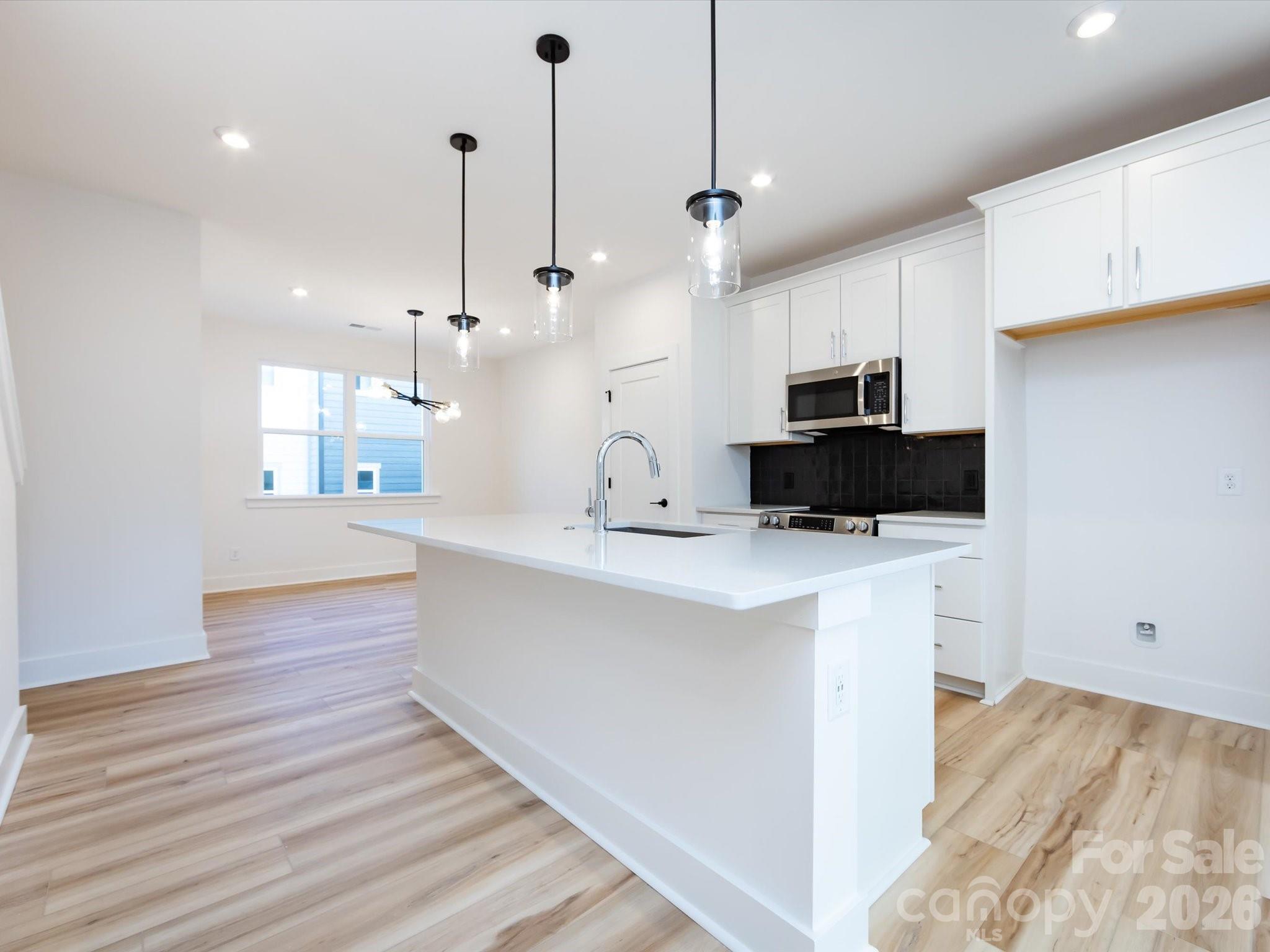 7022 Impulse Court Property Photo 13