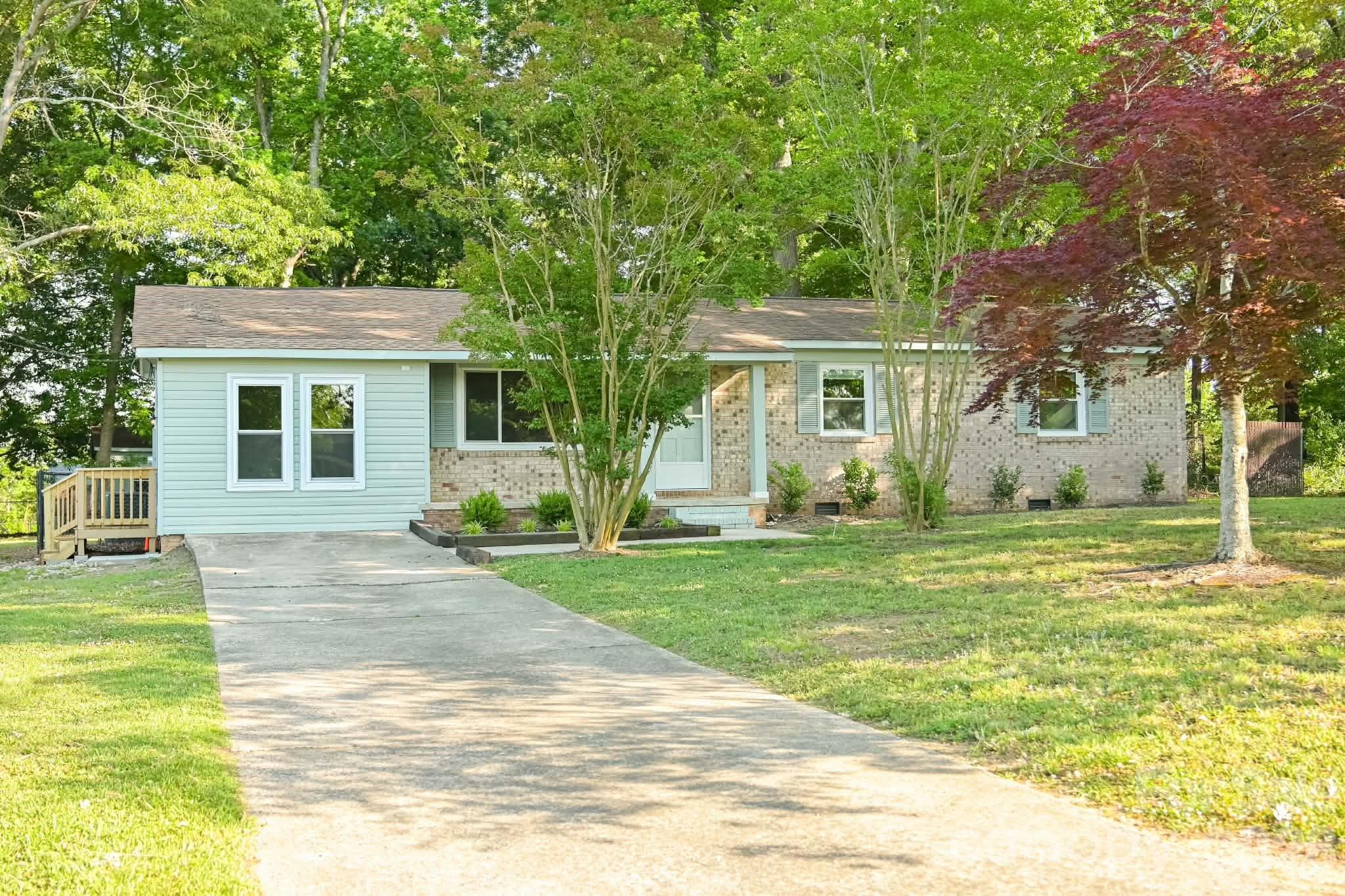 6005 Penndale Drive Property Photo 1