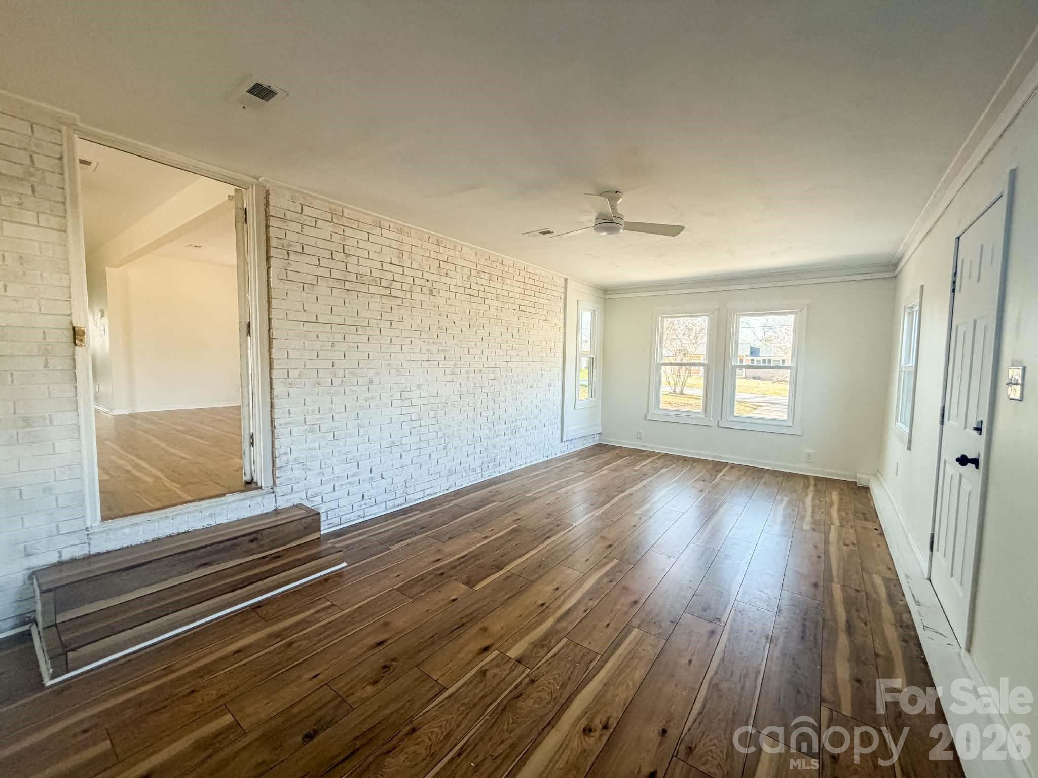 6005 Penndale Drive Property Photo 9