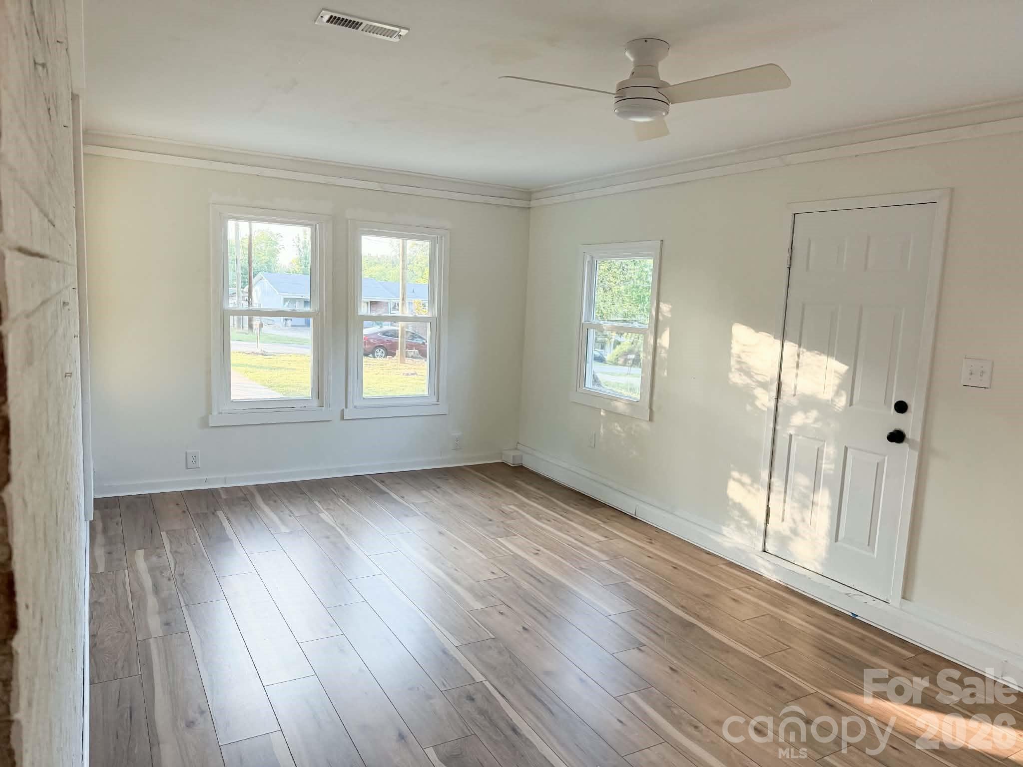 6005 Penndale Drive Property Photo 10