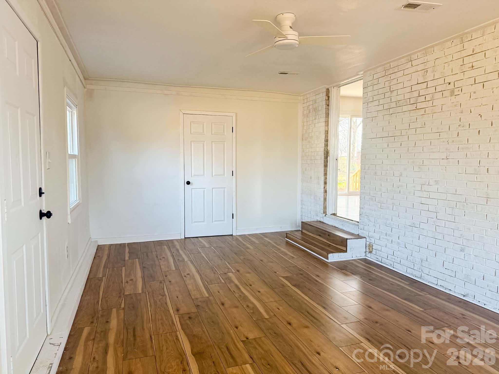 6005 Penndale Drive Property Photo 11