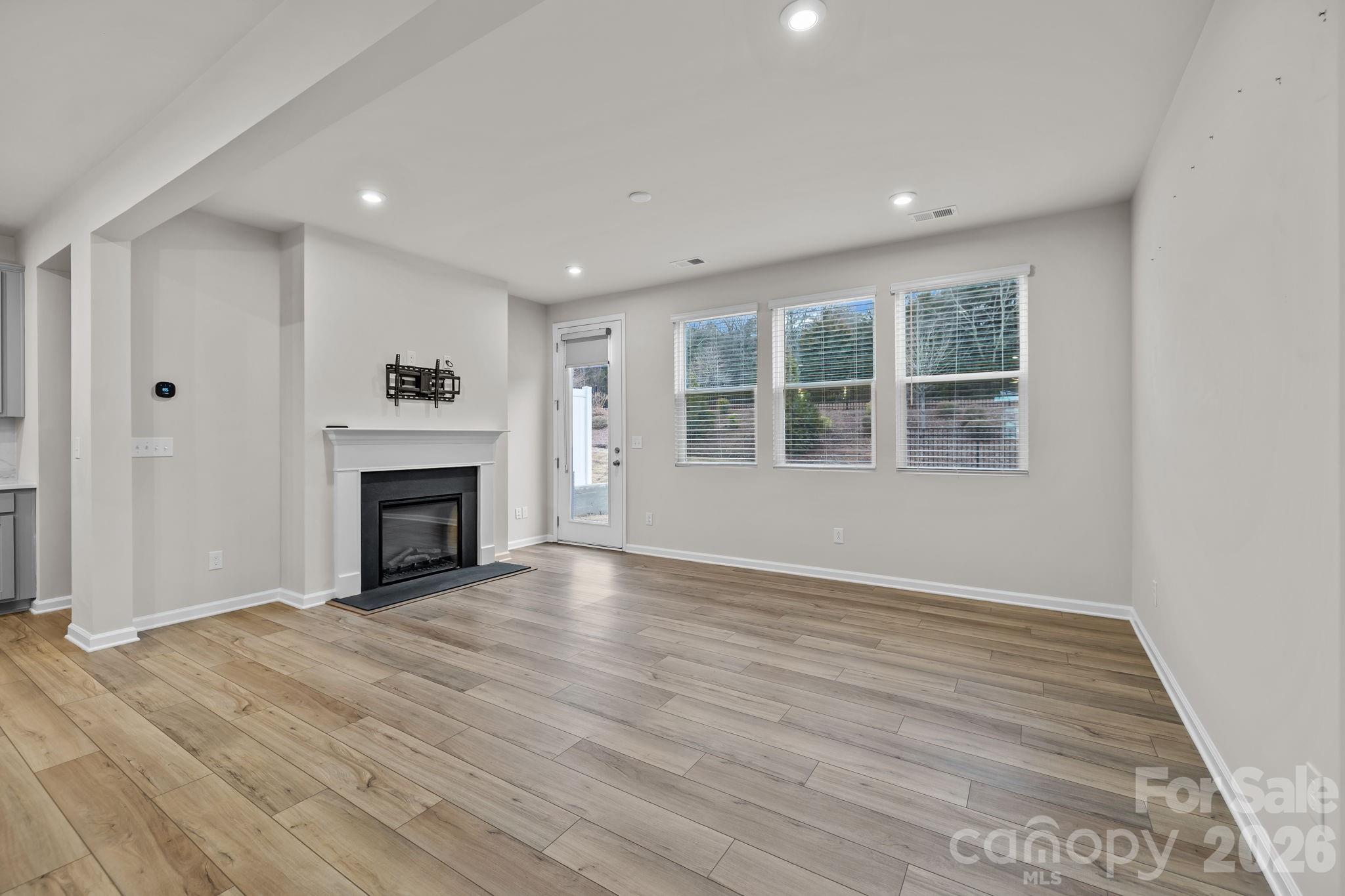 11246 Bartrams Way Property Photo 13
