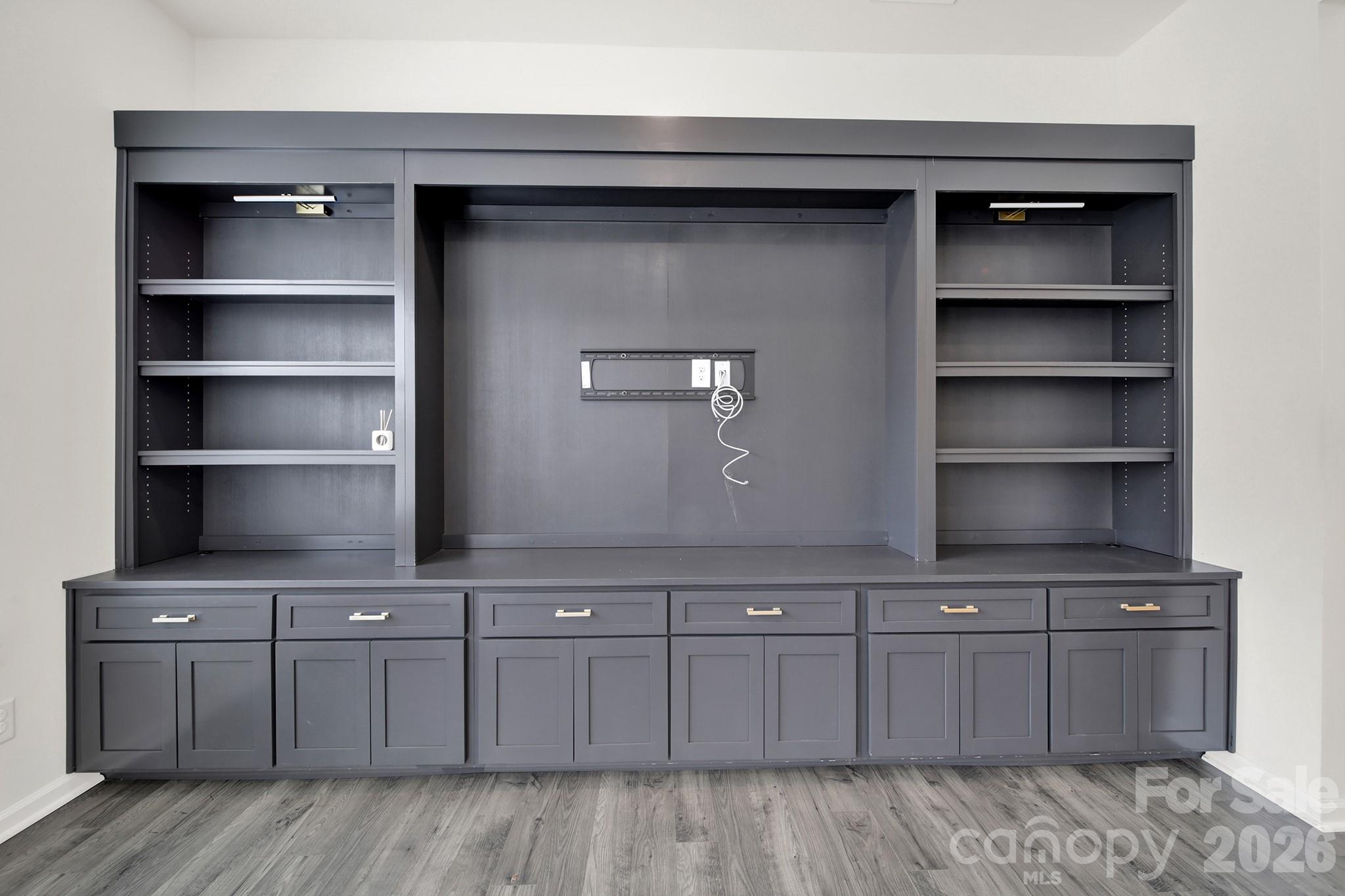 18033 Grey Mossrun Drive Property Photo 13
