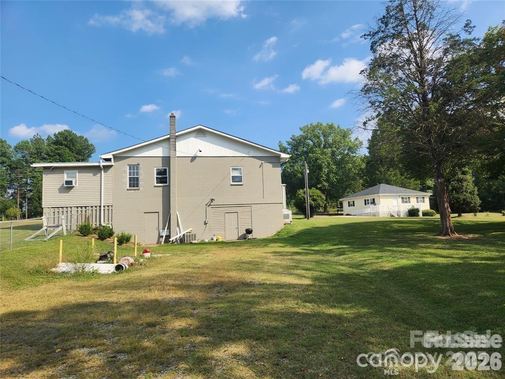 4521 Beaty Road Property Photo 8