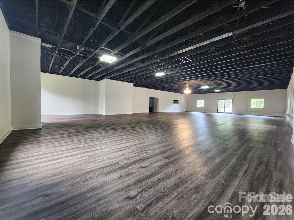 4521 Beaty Road Property Photo 14