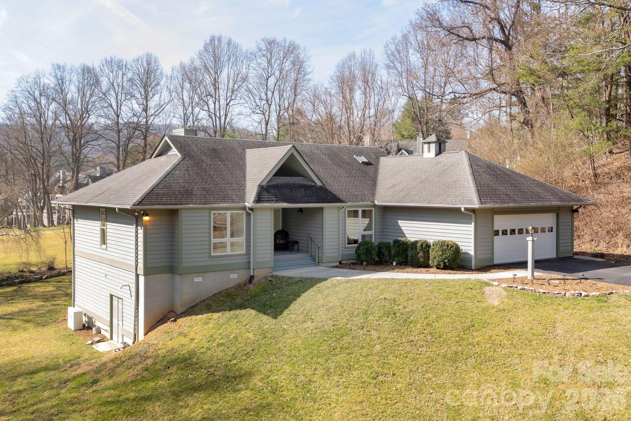 132 Broadmoor Drive V-1 Property Photo 4