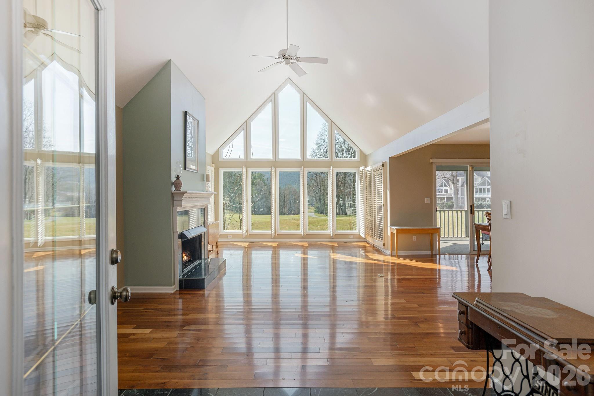 132 Broadmoor Drive V-1 Property Photo 7
