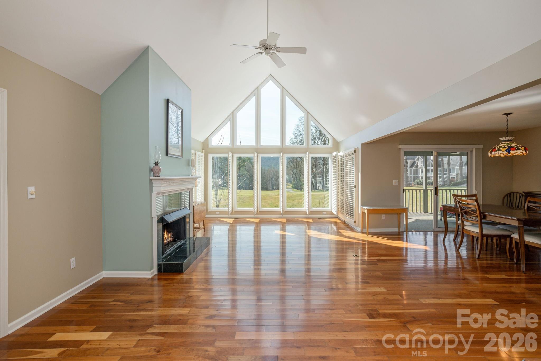 132 Broadmoor Drive V-1 Property Photo 8