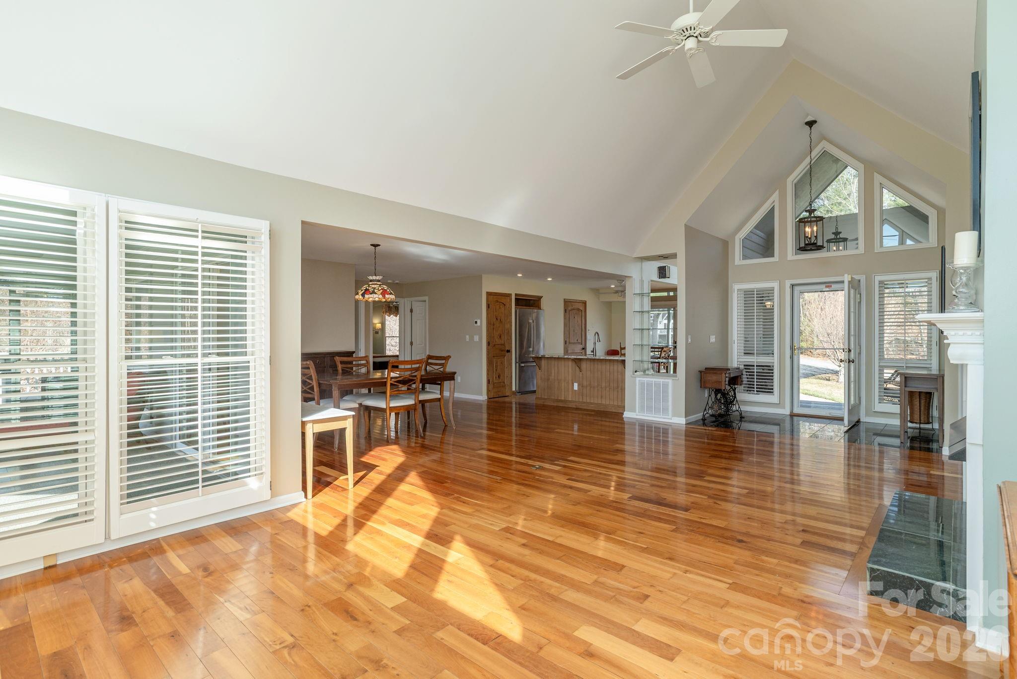 132 Broadmoor Drive V-1 Property Photo 13