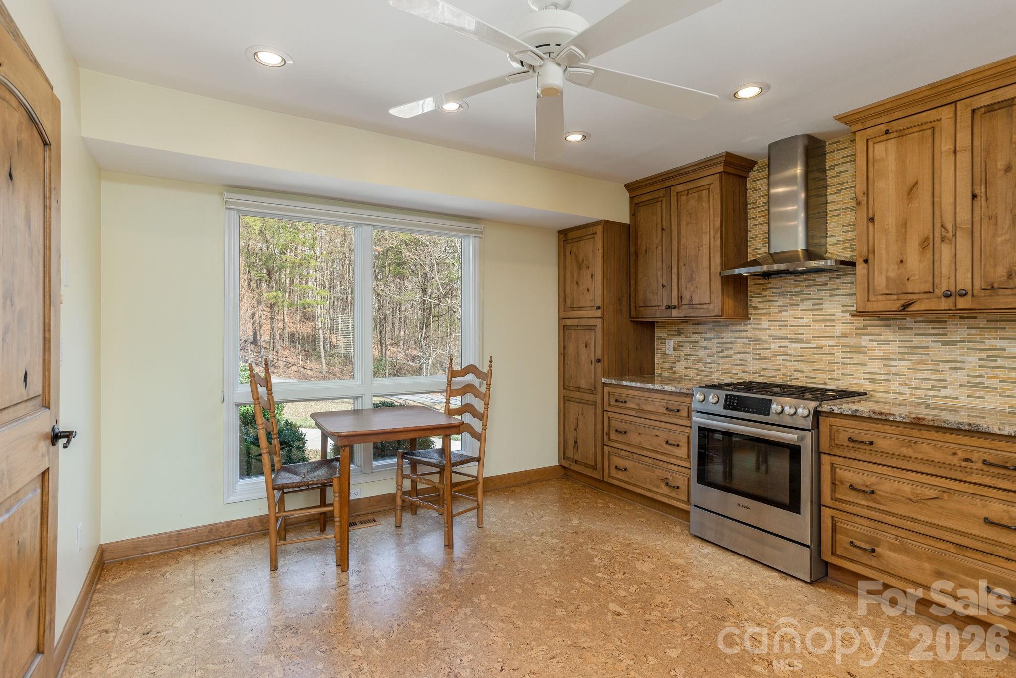 132 Broadmoor Drive V-1 Property Photo 22