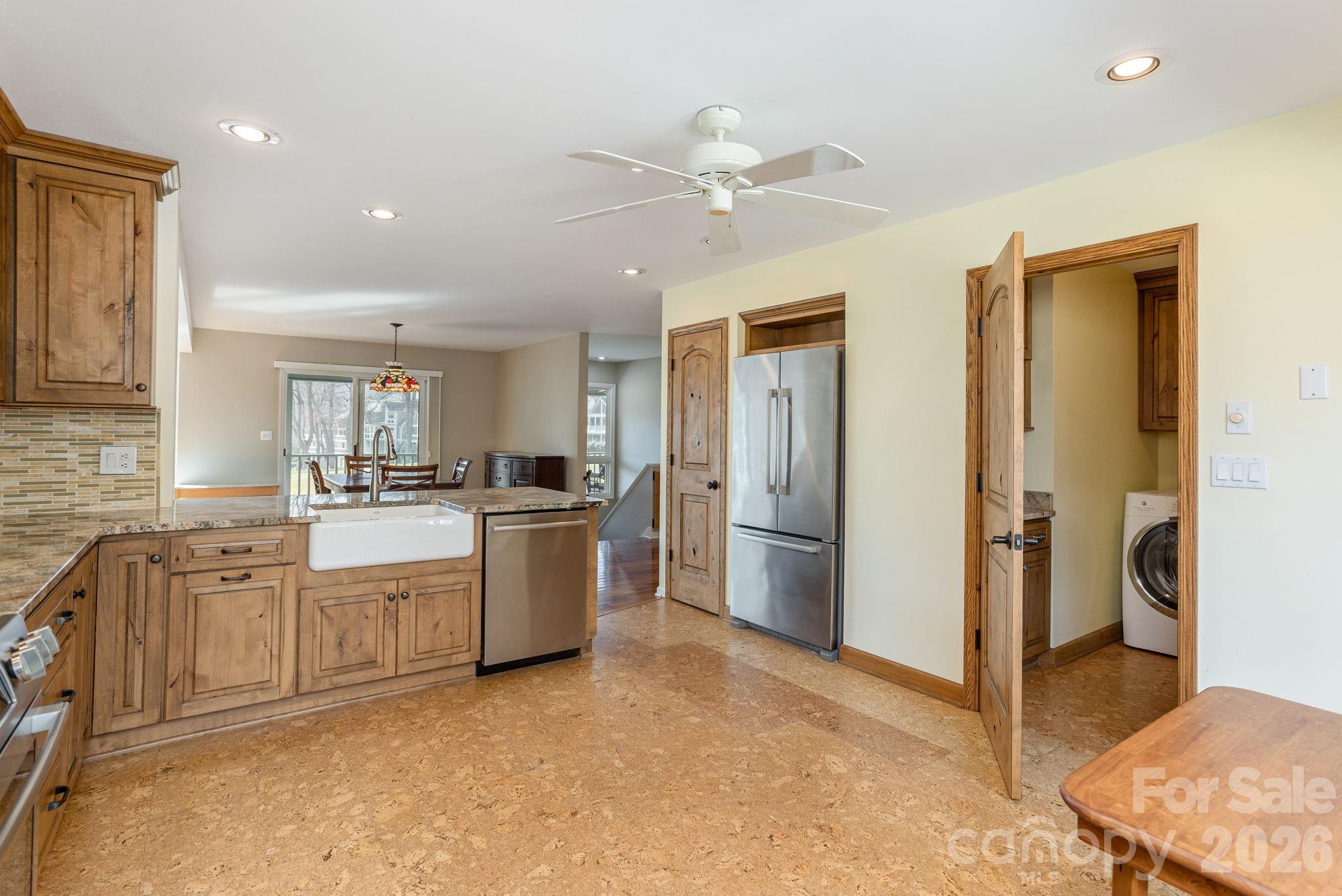 132 Broadmoor Drive V-1 Property Photo 23