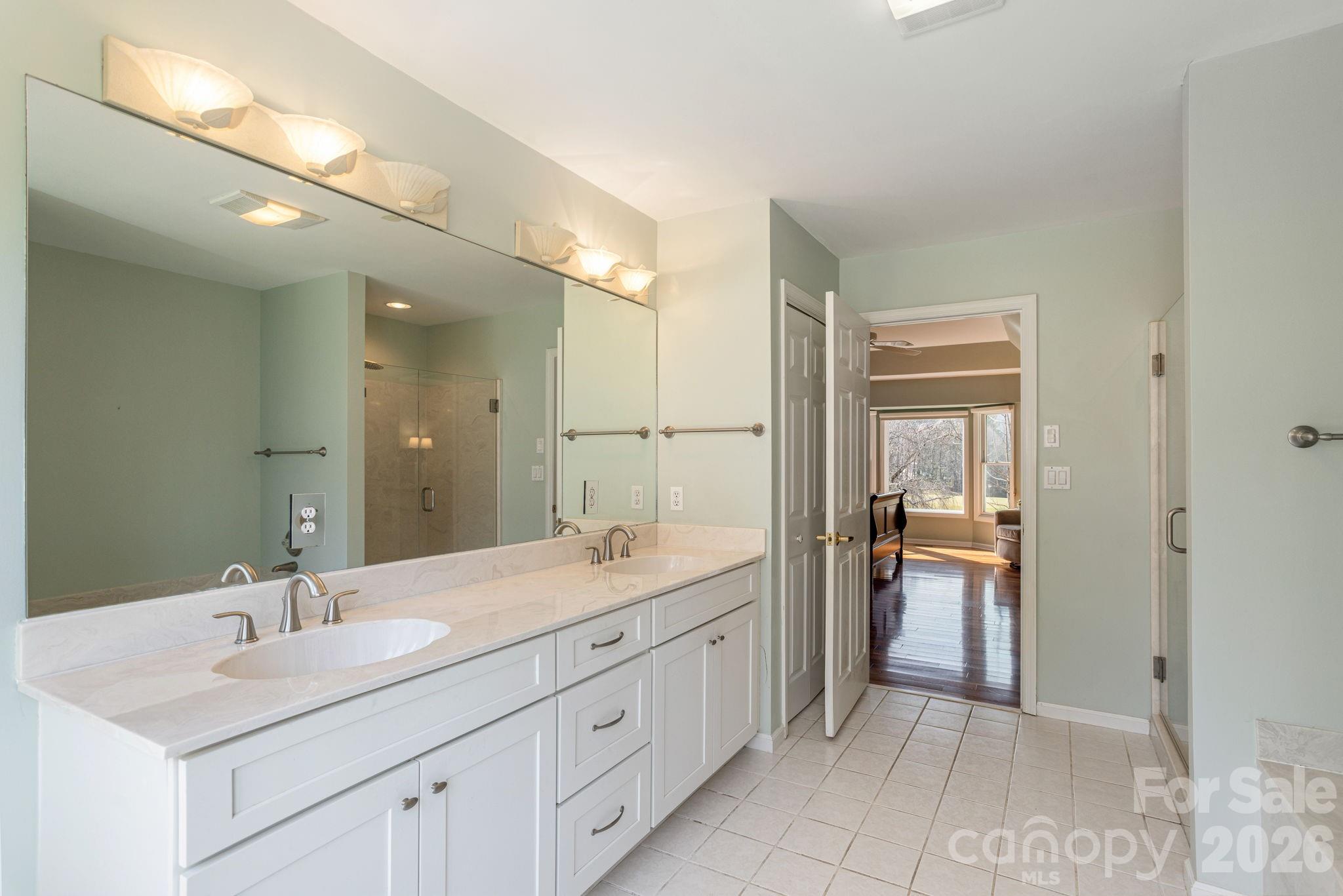 132 Broadmoor Drive V-1 Property Photo 28