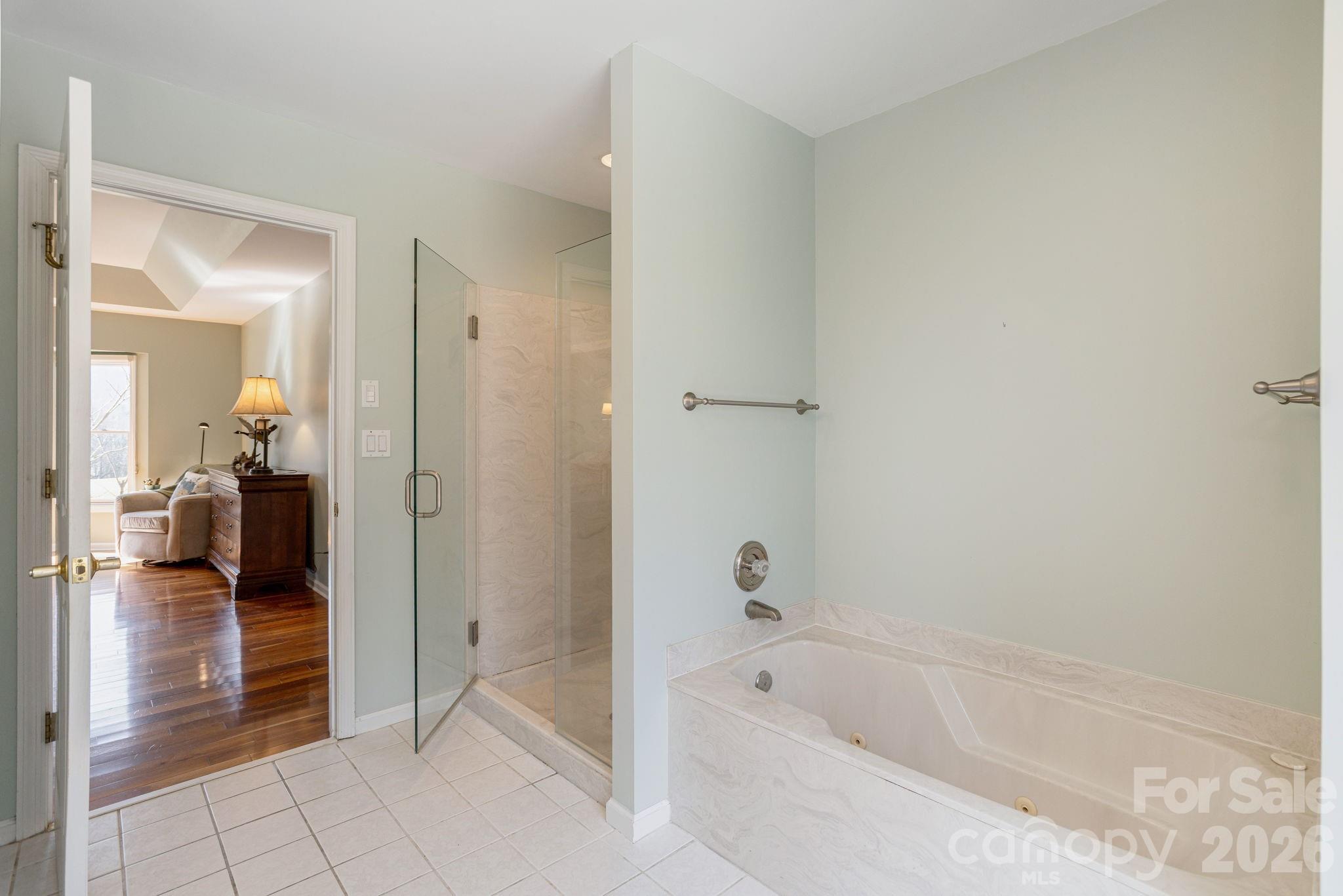 132 Broadmoor Drive V-1 Property Photo 29
