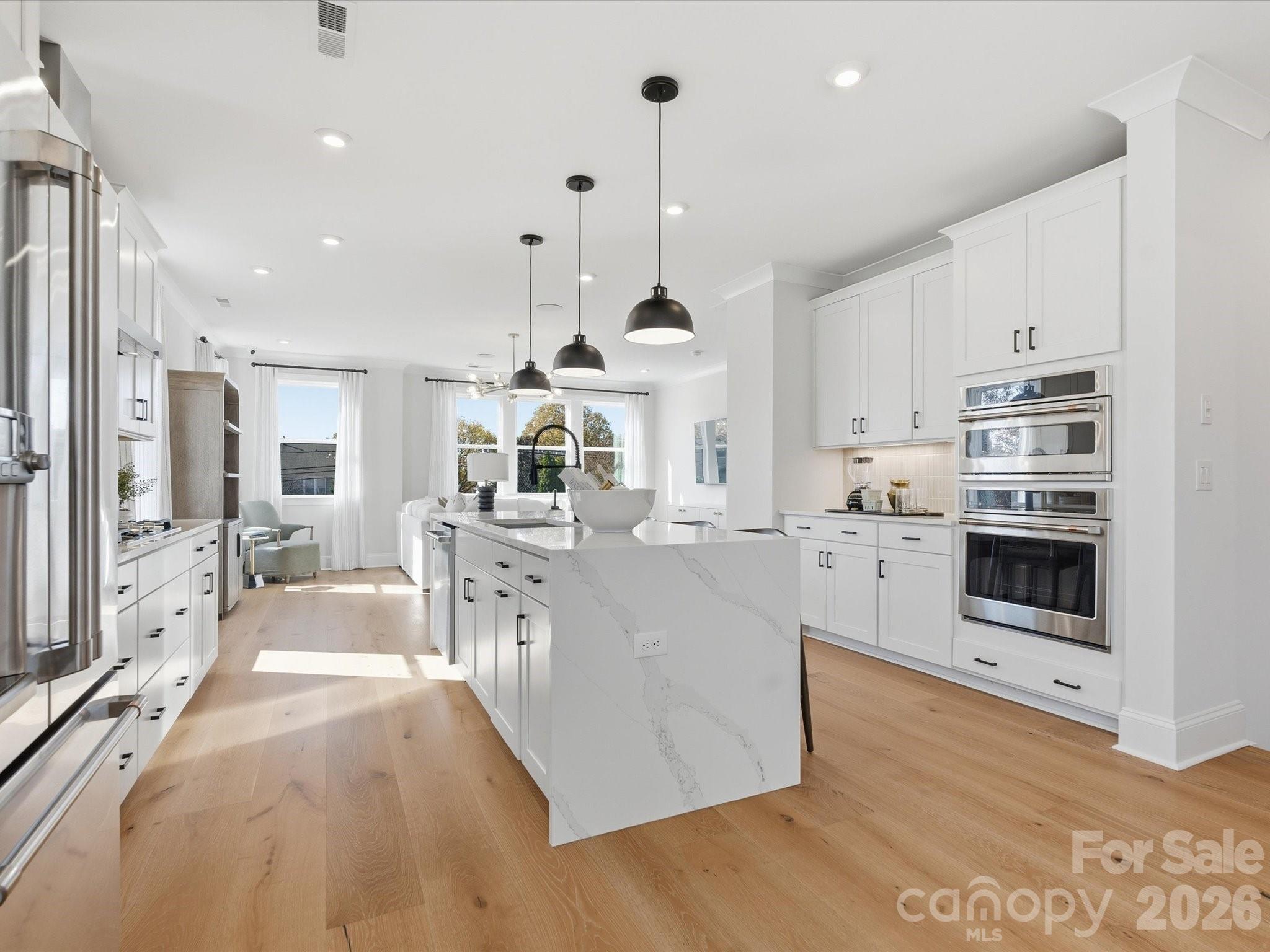 6005 Yellow Buckeye Drive Property Photo 12