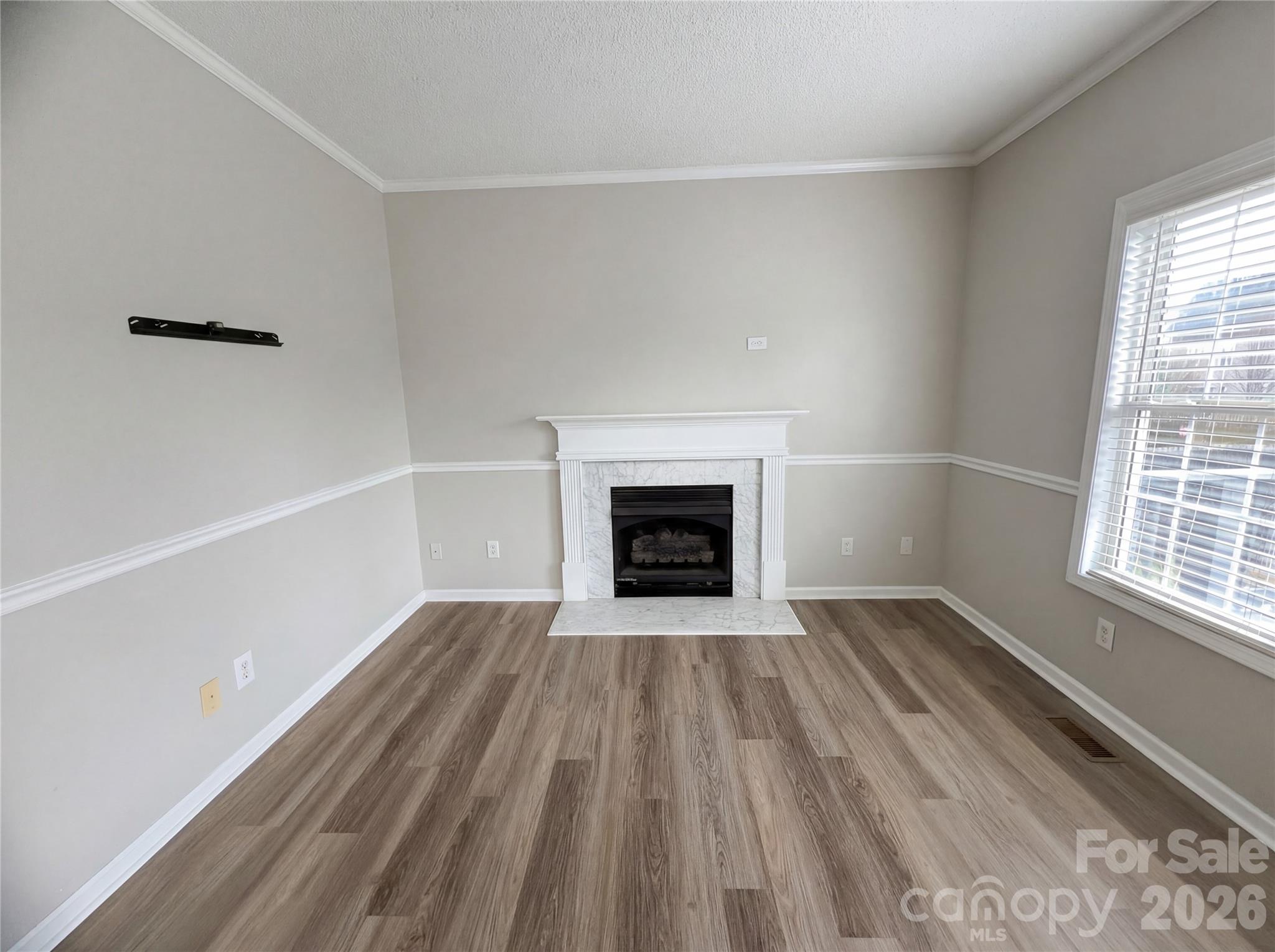 368 Holstein Drive Property Photo 3