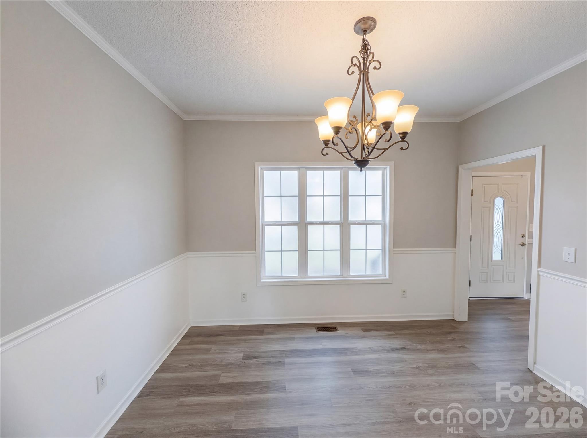 368 Holstein Drive Property Photo 6