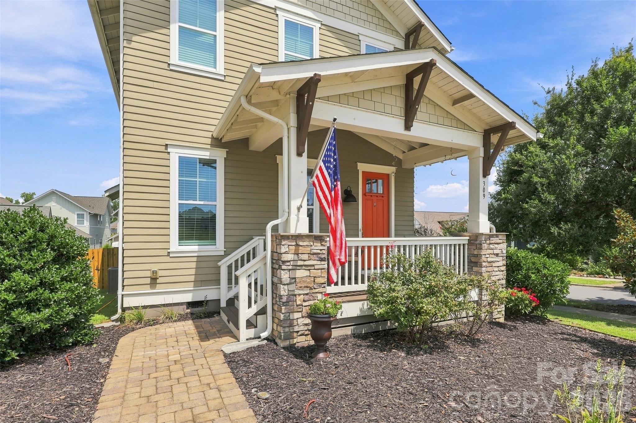 309 Mariemont Way Property Photo 3