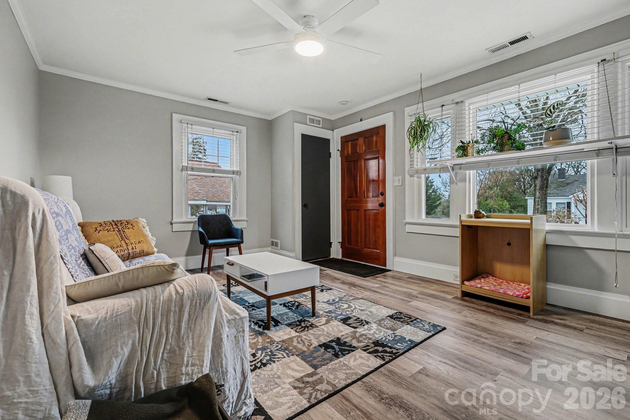 237 Jefferson Avenue Property Photo 4