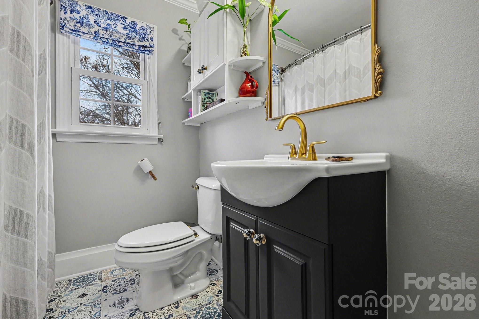 237 Jefferson Avenue Property Photo 9
