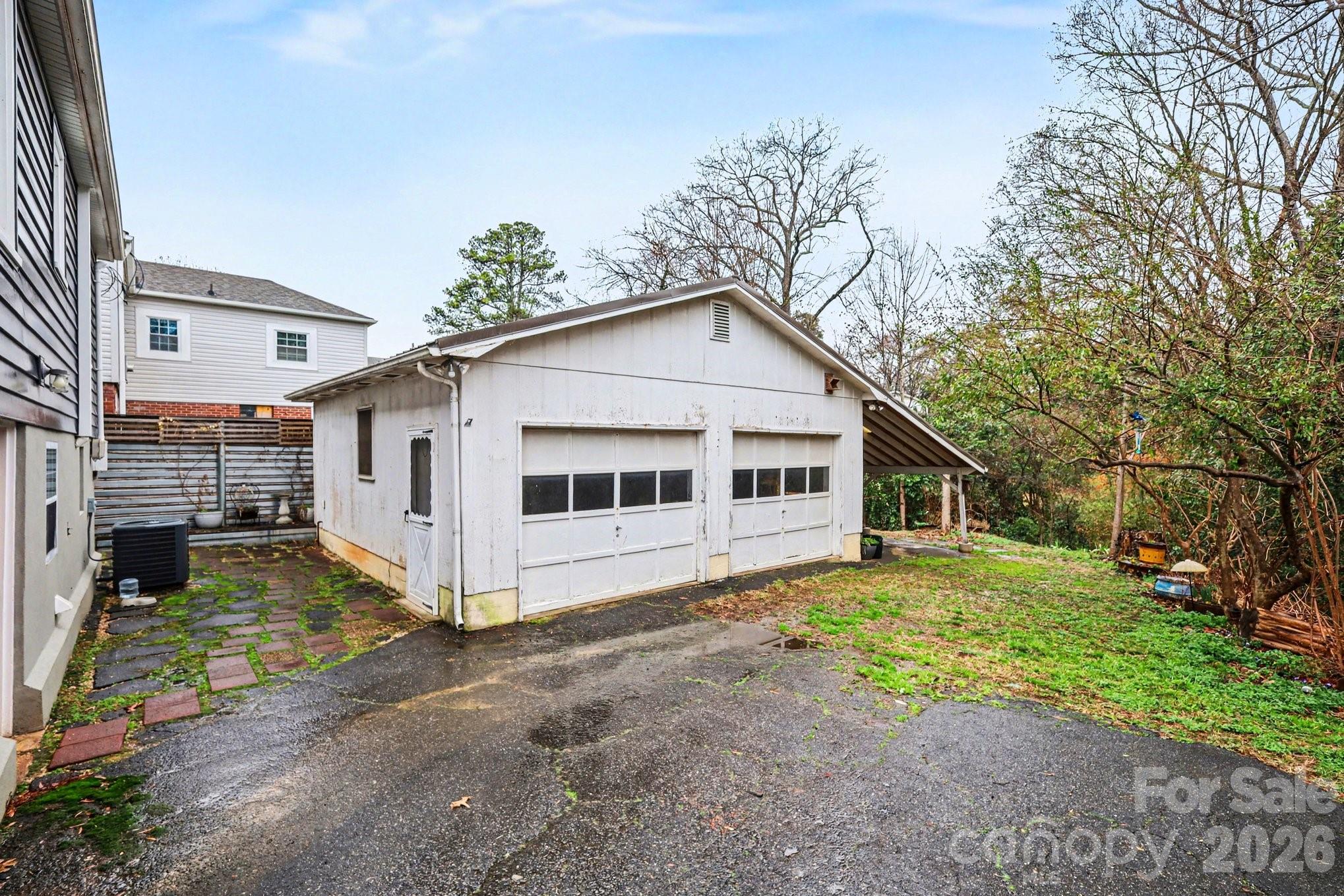 237 Jefferson Avenue Property Photo 13