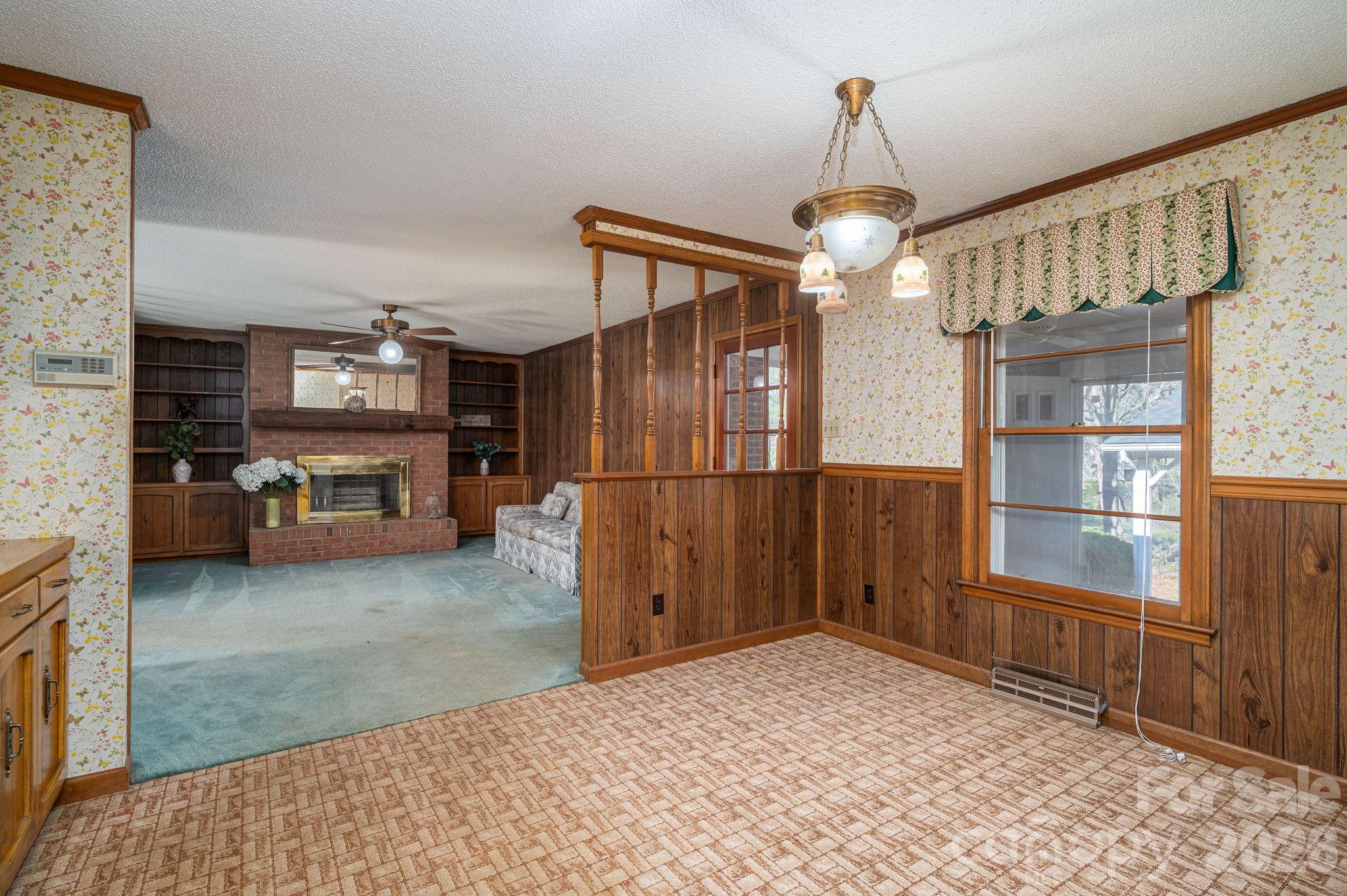 221 Lee Black Road Property Photo 14